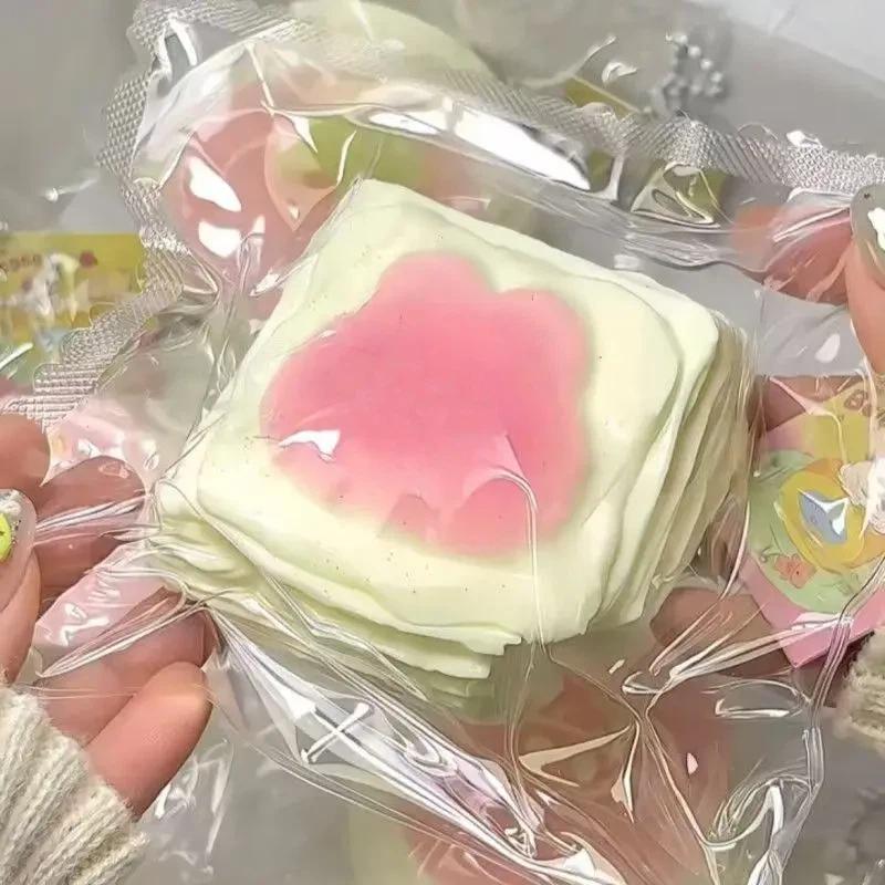 New Cute Simulation Bow Pudding Squeezing Toy With Soft Touch Office Stress Relief Tool Toy Ornament Party Birthday Gift