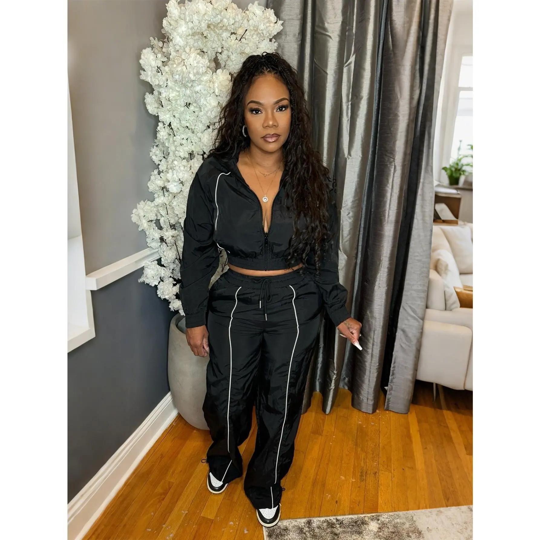 Trendy Women Contrast Line Matching Set, Long Sleeve Full Zip Cropped Hooded Top & High Waist Drawstring Wide Leg Pants 2 Piece Outfit, Loose Fit Lightweight Tracksuit, Street Style Outfit for Women, Casual Daily & Night Out Wear