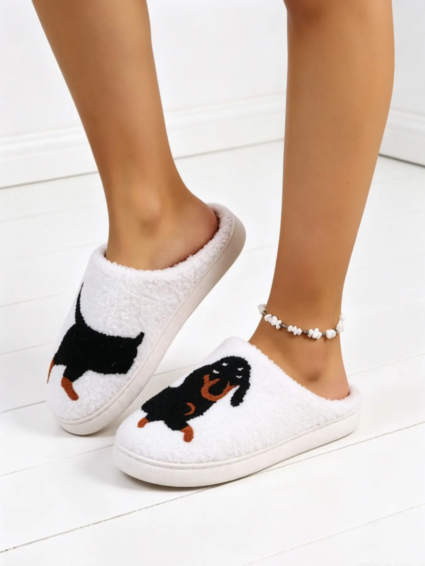 Fashion Dachshund Slippers, Non-Slip Soft Plush Warm Unisex Home Shoes, Perfect Gift for Dog Lovers, All-Season Casual Footwear