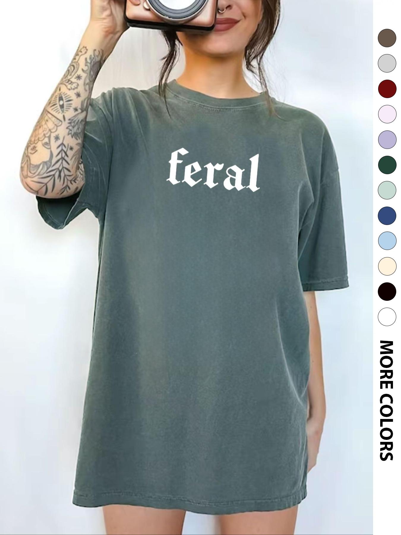Women's "FERAL" Slogan Print Round Neck Tee, Fashion Casual Crew Neck Drop Shoulder Fitted T-Shirt for Daily Holiday Vacation Outdoor Wear, Ladies Clothes for All Seasons