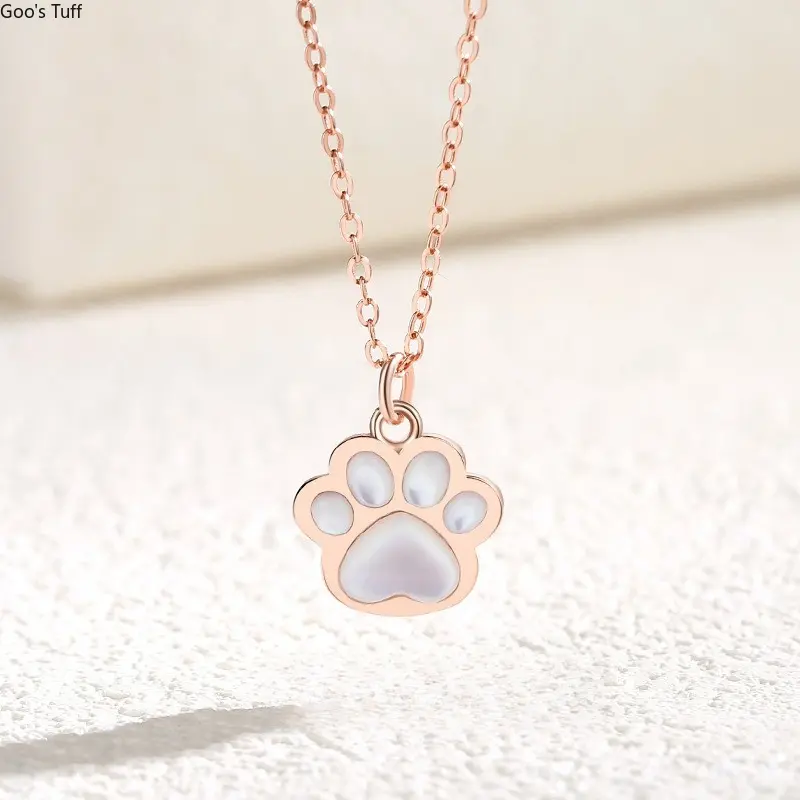 Necklace Pendant Necklace Heart‑Shaped Cat‑Paw Resin‑Drop Women Clavicle Necklace Niche Fresh‑Aesthetic Neck Jewelry for Daily Wear Date Night Casual Occasions
