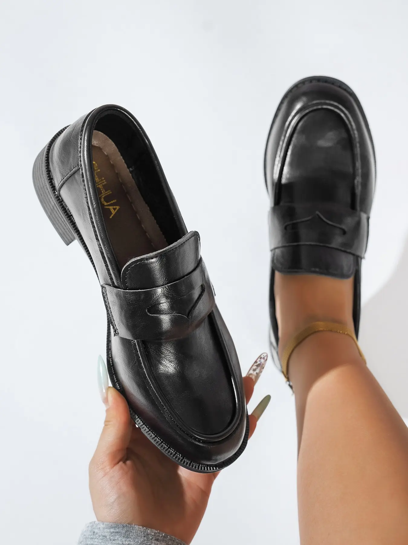 Women's New Loafers, Soft PU Material Round Toe Slip-On Flat Shoes, Large Size, British Style Work Commute Shoes, Suitable for Spring and Autumn