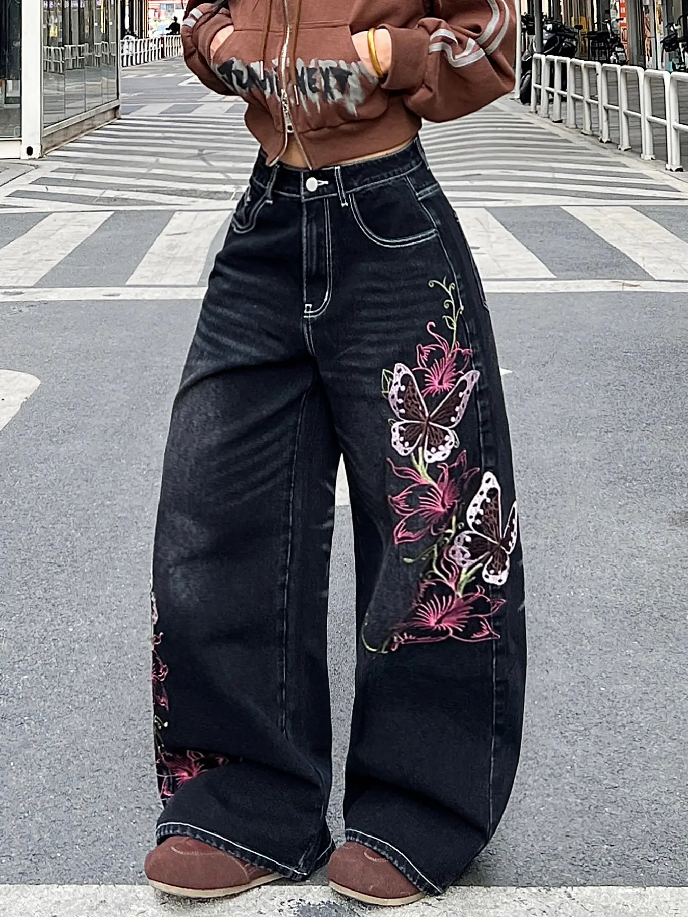 Women's Butterfly Embroidered Casual Denim Loose Baggy Jeans, High Waist Wide Leg Long Pants, Fashionable Street Style, All Seasons, Casual Wear, Denim Clothing