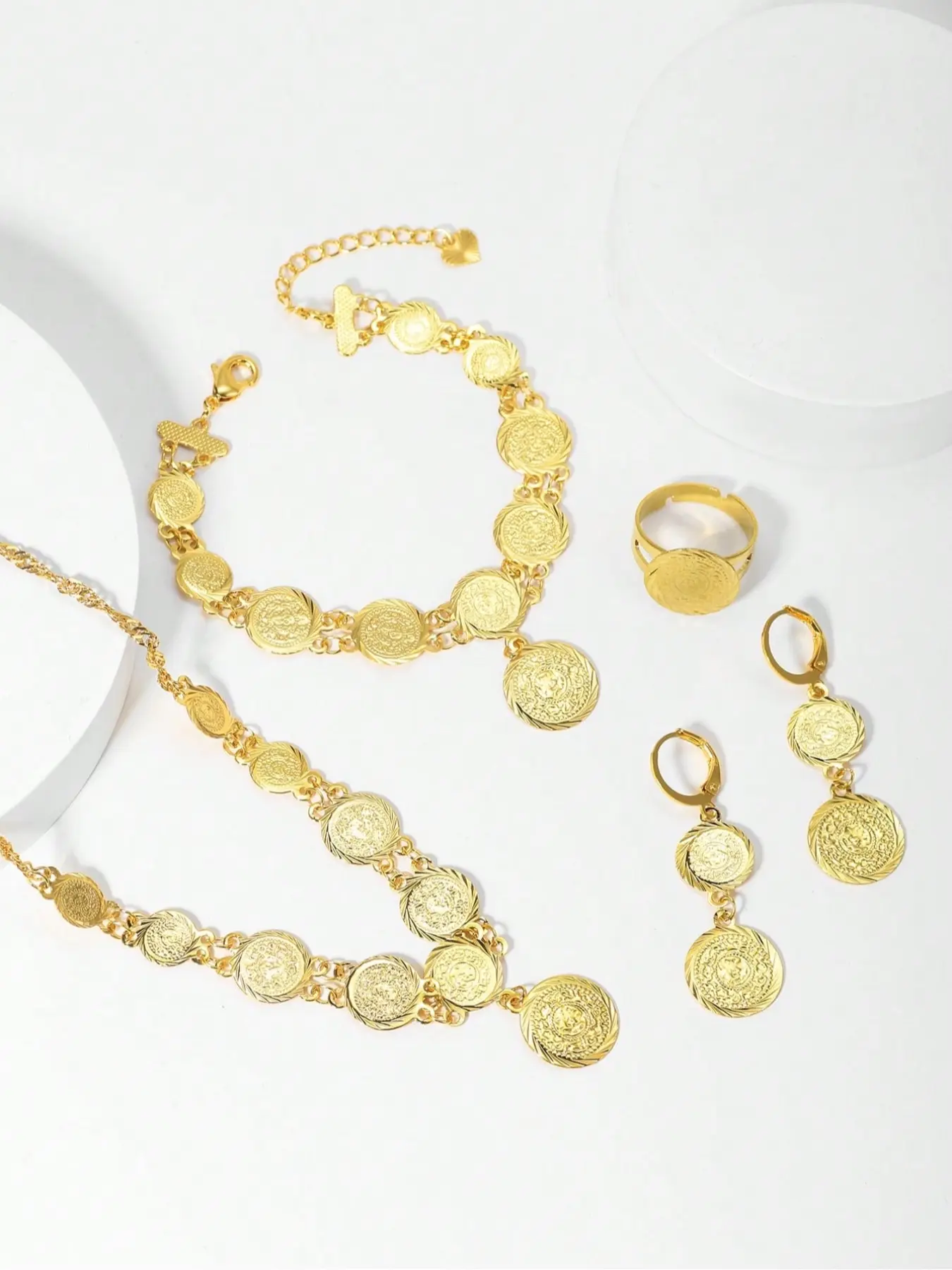 5pcs Vintage Round Coin Elegant Jewelry Set for Women, Necklace Bracelet Ring Earrings, Perfect for Holidays Weddings, Fashionable Accessory Gift