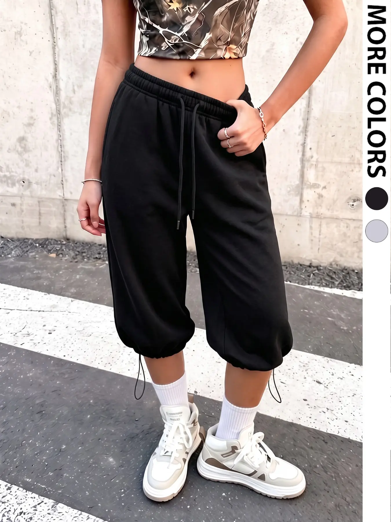 Women Elastic Waist Drawstring Capri Sweatpants, Adjustable Hem Loose Cropped Jogger Pants, Soft Casual Sports 3/4 Length Trousers, Versatile Streetwear Daily Workout Bottoms Available in Black Grey, Breathable Relaxed Fit Lounge Capri Pants