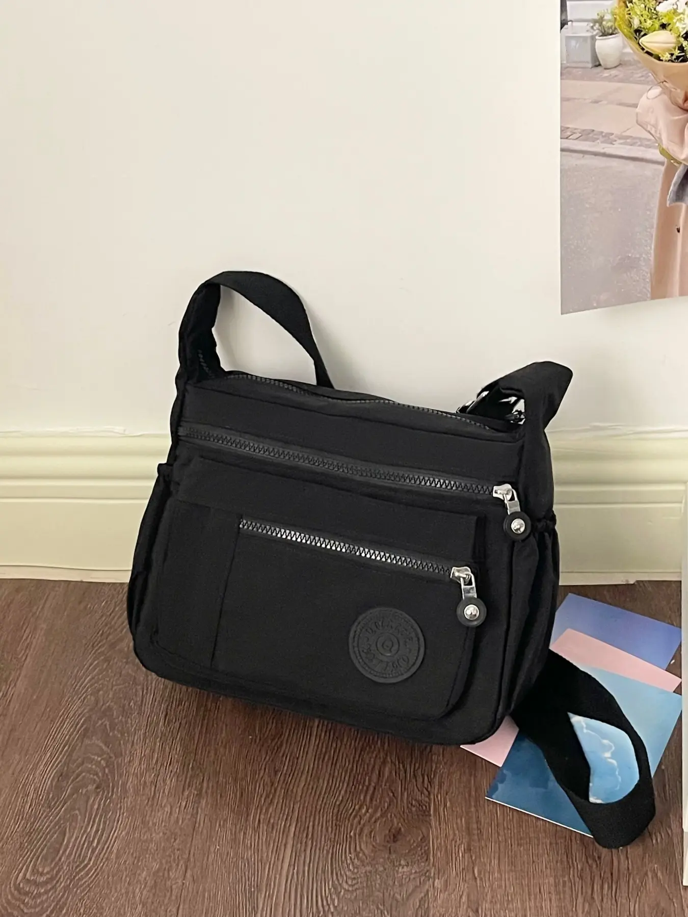 Retro minimalist lightweight multi-layer zippered pocket messenger bag, adjustable strap outdoor travel shoulder bag for daily commuting crossbody bag, Casual crossbody bag