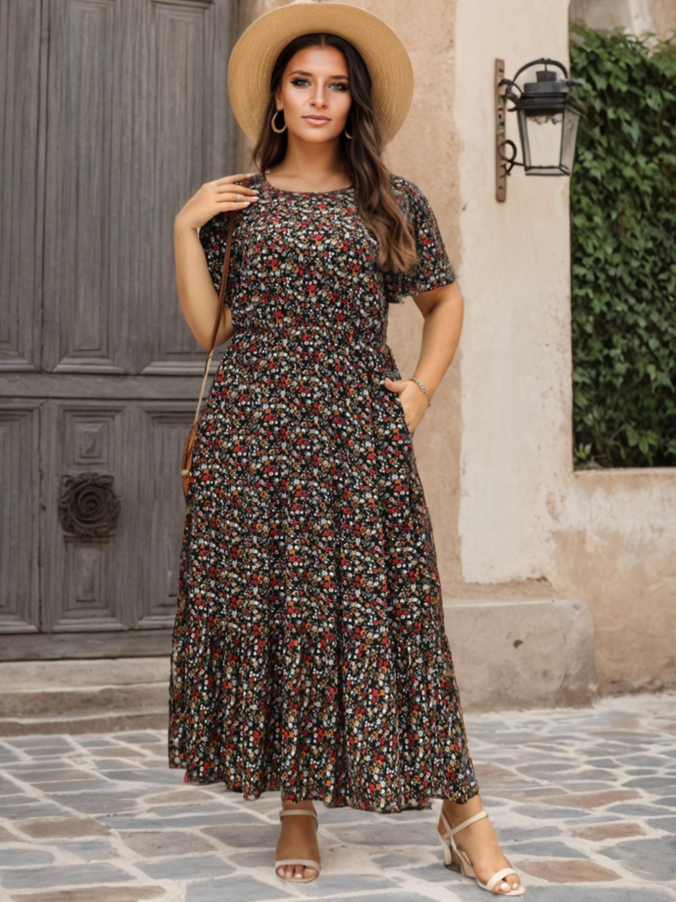 [Plus Size] Ditsy Floral Print Round Neck Dress, Boho Bohemian Style Casual Short Sleeve Long Dress for Daily Holiday Vacation Wear, Women's Clothes for Spring & Fall