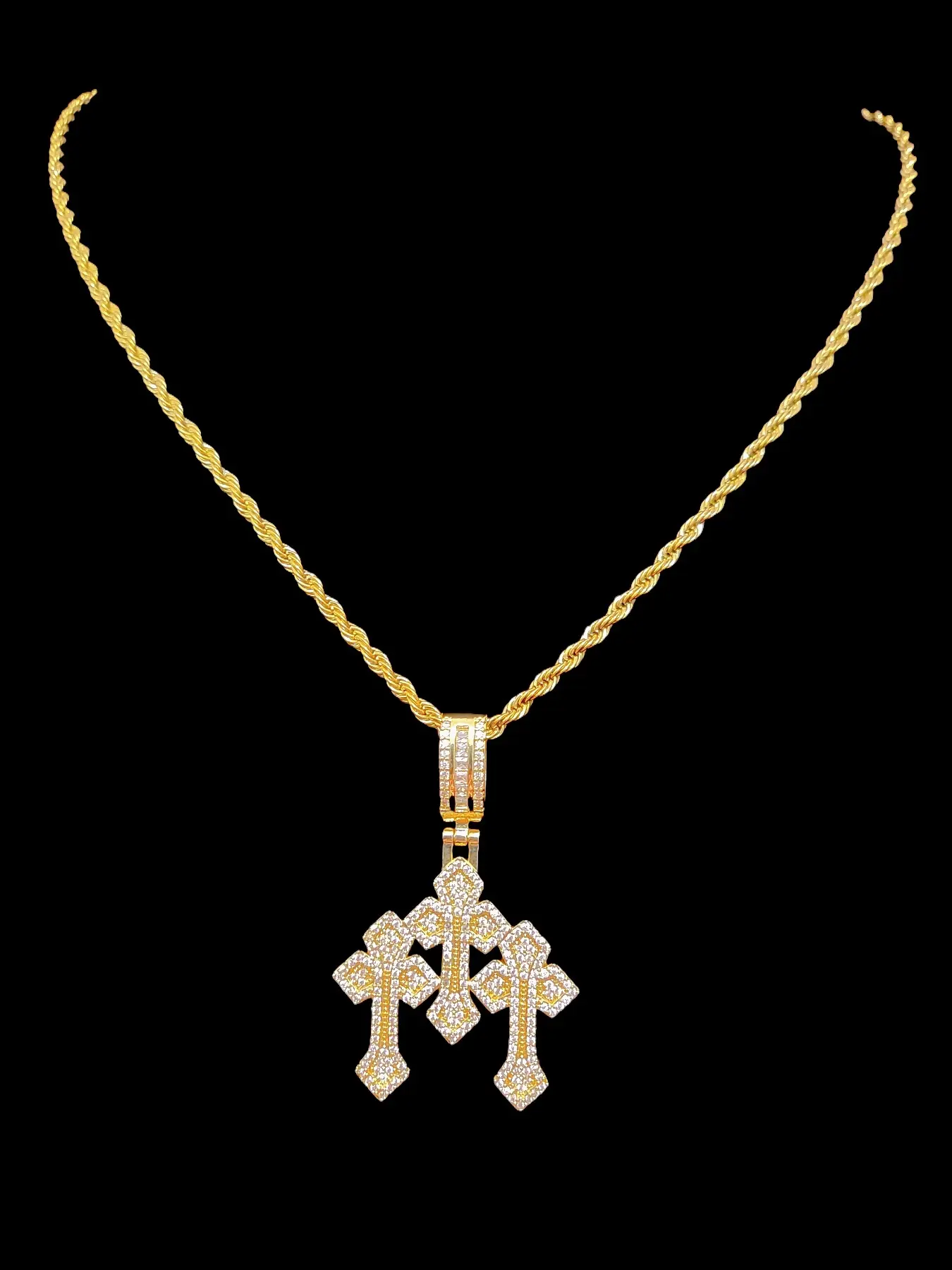 Artificial Zircon Cross Pendant Necklace with Stainless Steel Twisted Chain, Unisex Hip Hop Punk Jewelry, Fashion Vintage Gift, Statement Necklace, Cross Design Necklace