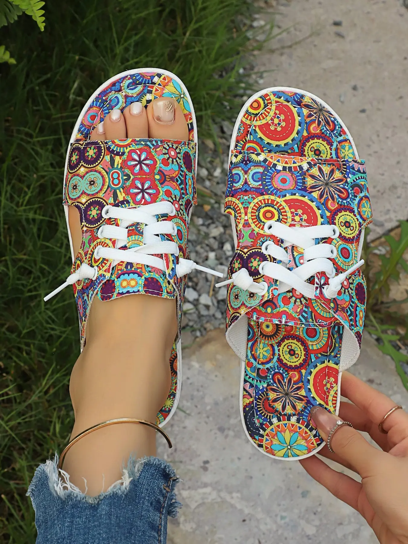 Vintage Bohemian Kaleidoscope Floral Tie Sandals, Adjustable Laces, Non-Slip Flat Beach Shoes, Versatile Summer Footwear