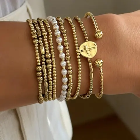 9pcs Ccb Faux Pearl Bracelet Set, Cross Multi-Layer Stackable Bracelet, Women's Daily, Vacation, Party Accessory, Elegant Jewelry Gift, Beautiful Bracelets