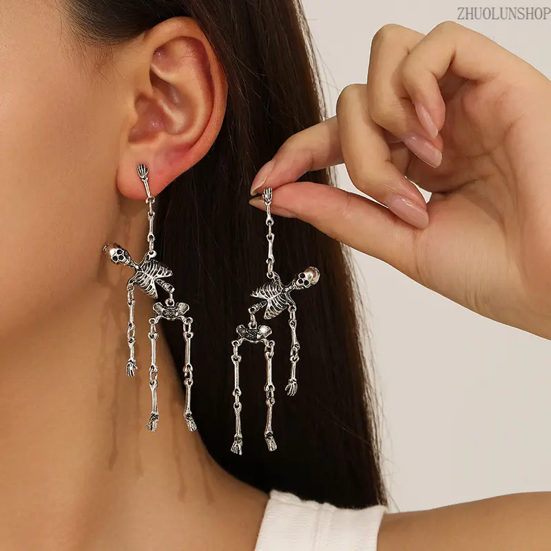 Silver Plated Gothic Punk Skull Dangle Earrings for Women, Vintage Witchy Halloween Jewelry, Lightweight Dangling Accessory for Daily & Party Outfits, Unique Holiday Gift hypoallergenic hoop men Surgical Steel Stud Set Design screw back Magnetic Stainless