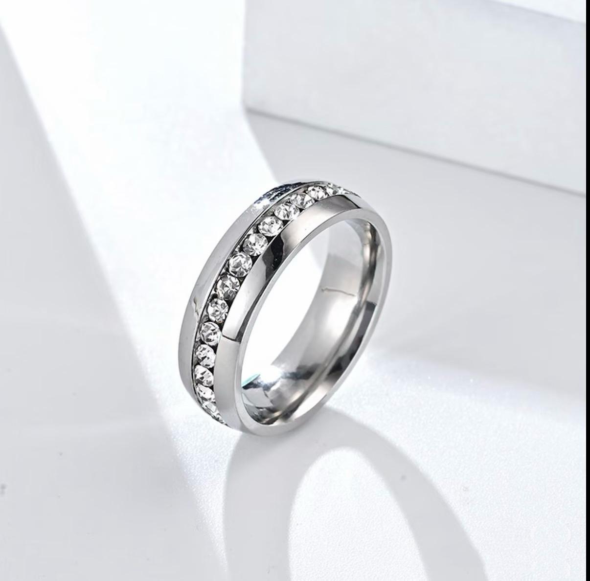 1 Piece bestie rings Never Fade Stainless Steel Ring Men Women Couple Ring Single Row Full Diamond Cuban Ring Engagement Wedding Band dainty rings stackable rings