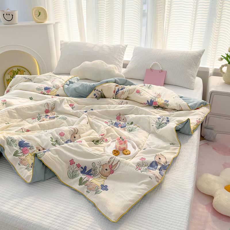 Rabbit Print Summer Cool Blanket, Lightweight Throw Blanket, Breathable Soft Blanket, 1 Count Soft Skin-friendly Air-conditioning Comforter, Thin Comforter for Bedroom, Living Room, Hotel, Dormitory