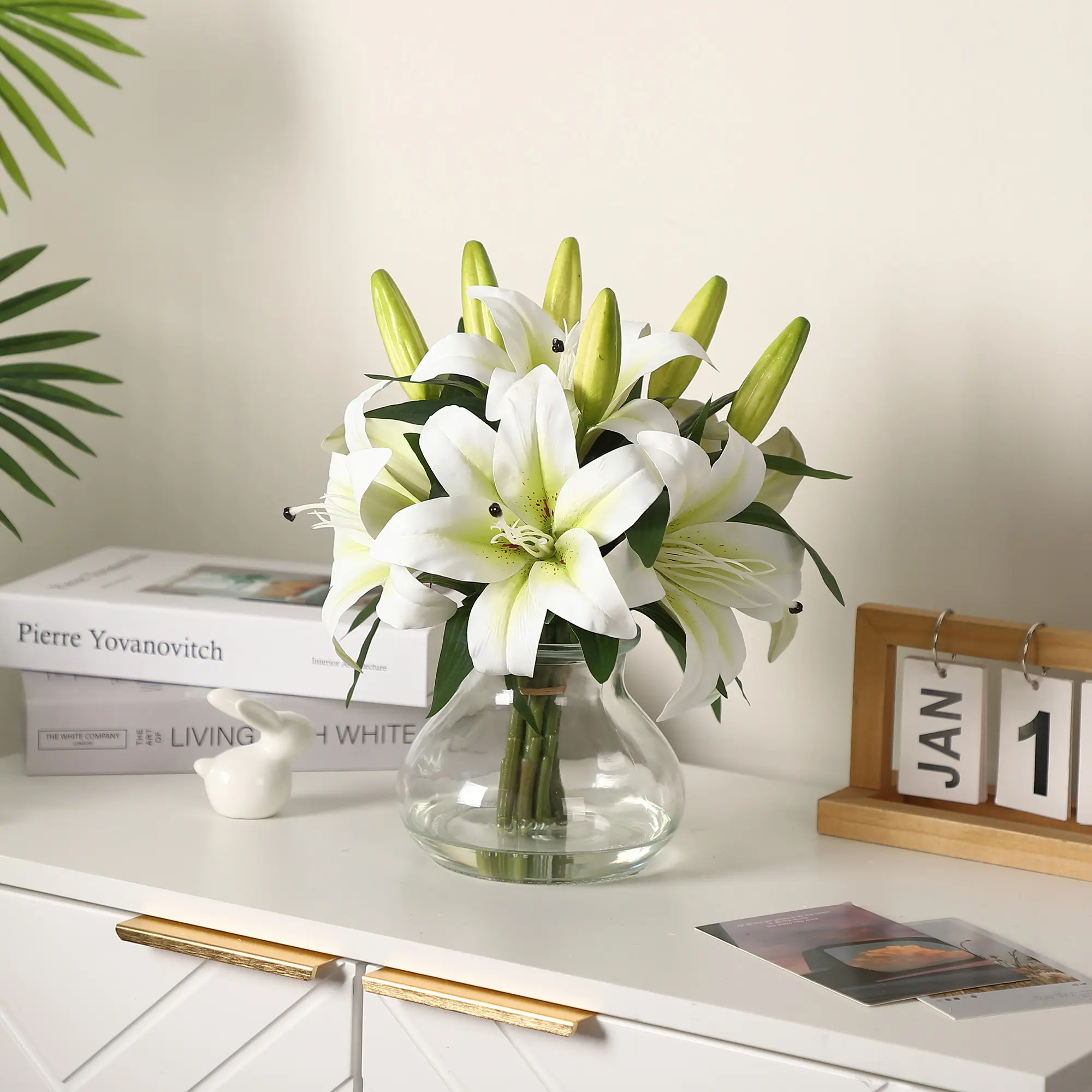 Real-Touch Artificial Tiger Lily Silk Flower Bouquet with Adjustable Flexible Glass Vase Arrangement, Lifelike Bloom Decorative All-Seasons Long-Lasting Maintenance-Free Fake Floral for Home Table, Wedding Centerpiece Decor