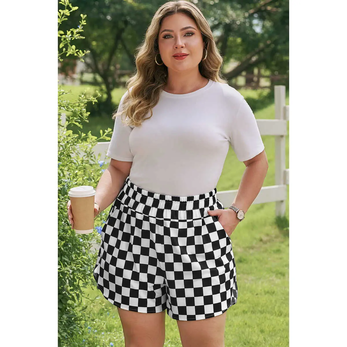 Women's Plus Size High-Waisted Checkerboard Shorts - Polyester-Elastane, Stretch, Durable & Flexible, Breathable Athleisure, Elastic Waist, Side Pockets, Plaid Colorblock, Sporty Chic for Casual Active Wear