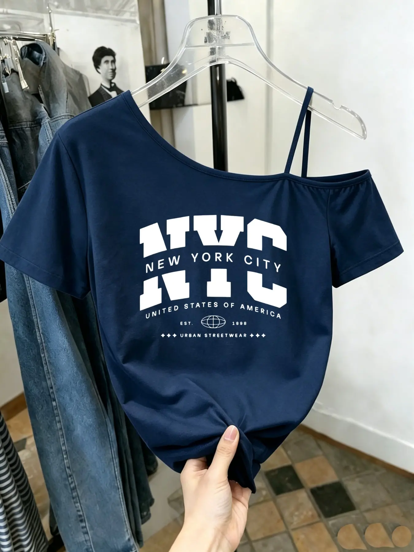 Women's Letter Print Casual Off-Shoulder Short Sleeve T-Shirt, Asymmetrical Strap Design, Fashionable Lazy Top, All Seasons