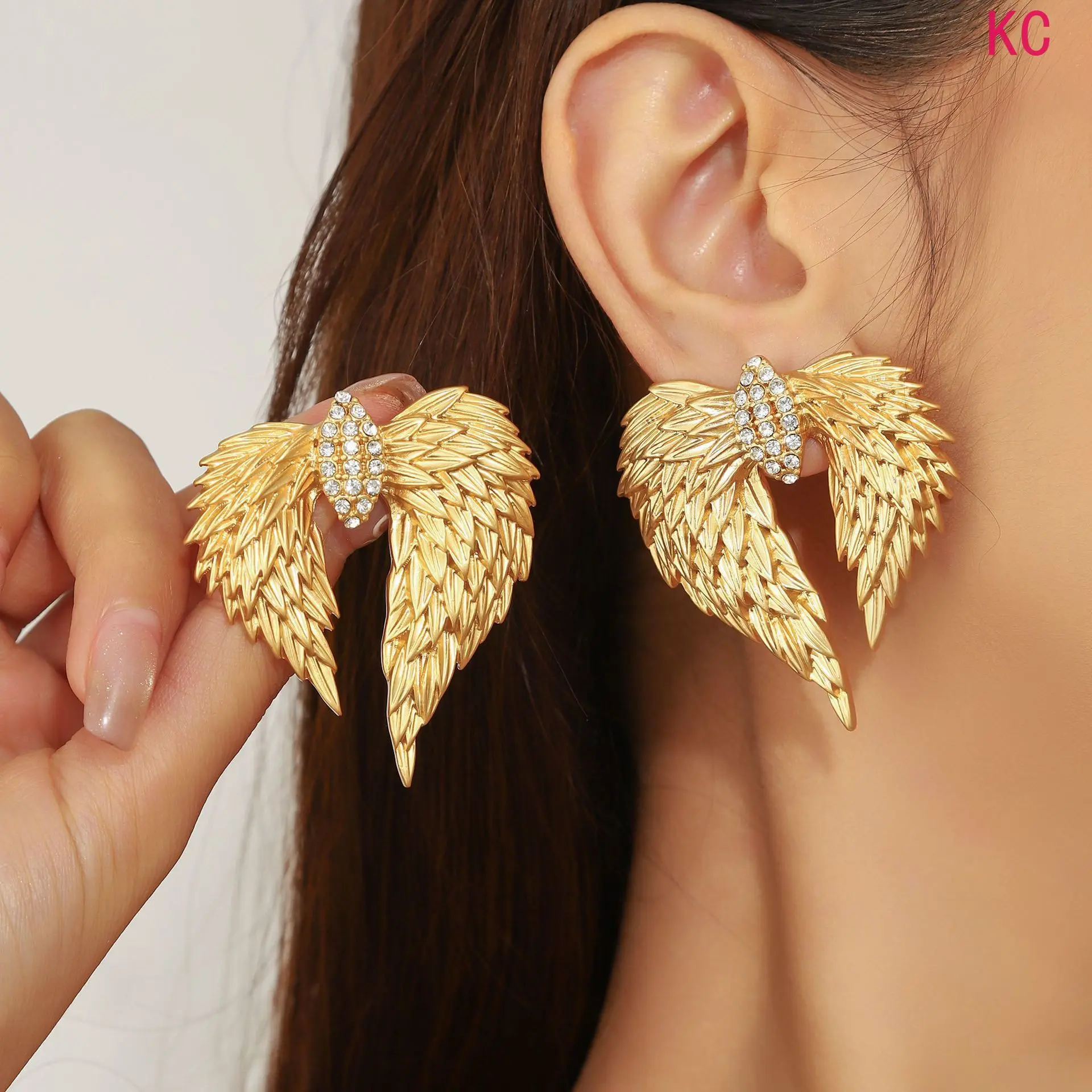 Vintage Wing Rhinestone Asymmetrical Stud Earrings, Stylish Alloy Statement Ear Jewelry For Women Daily Outfits