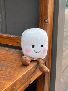 Cute marshmallow doll doll bag pendant keychain, suitable for daily wear, vacation and dating occasions, and also a surprising and exquisite small gift, Round