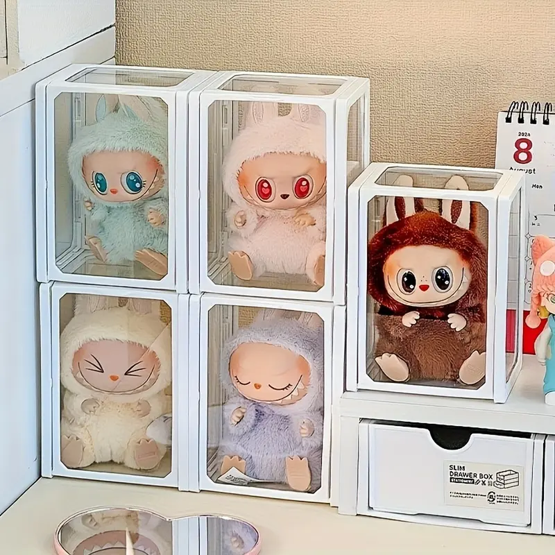 Display Cabinet - Storage Box, Dustproof And Waterproof, With A White Transparent Cover, Suitable For Displaying Cute Plush Toys, Toy Storage | Stackable Storage | Durable Plastic Box For Storing Plush Toys (Doll Not Included)