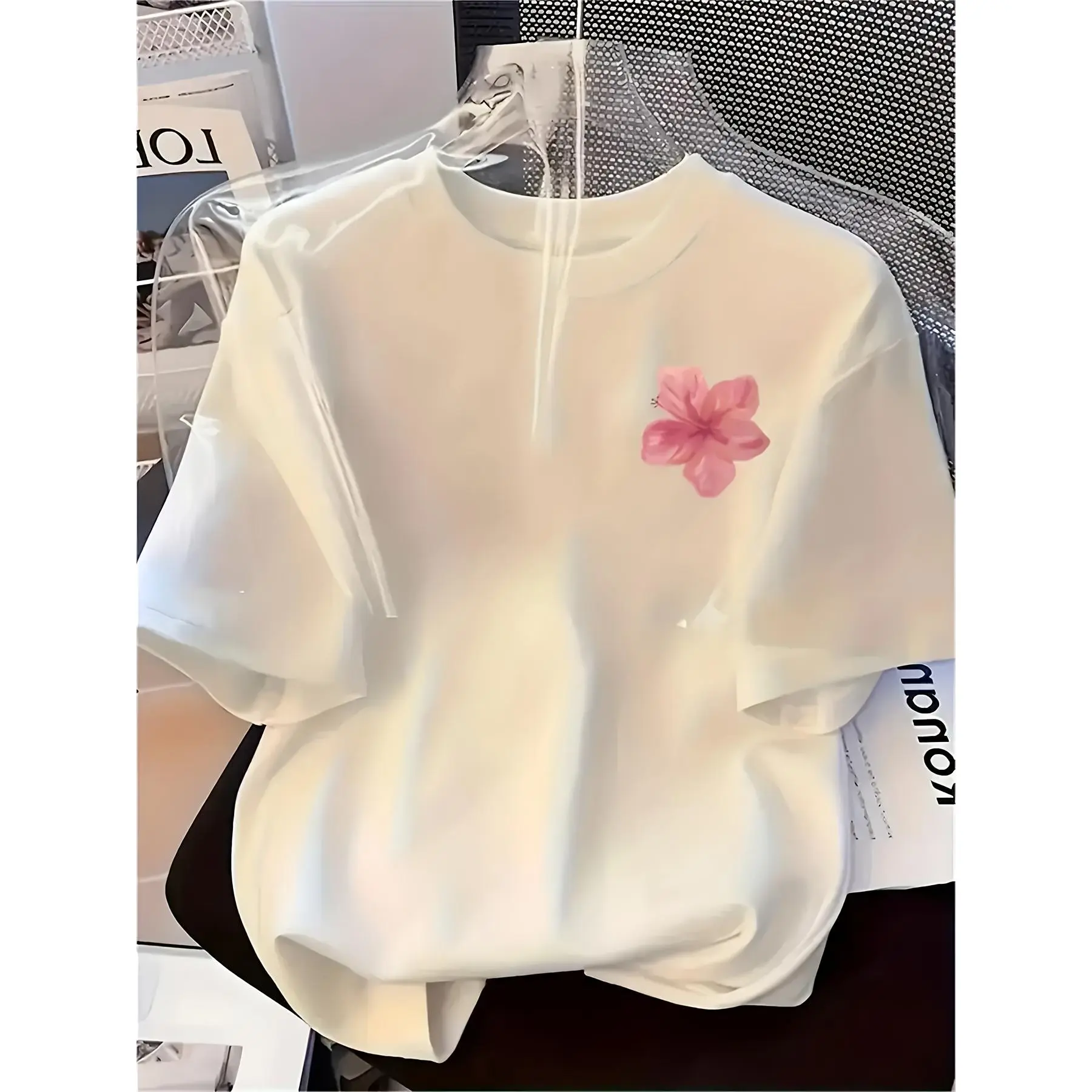 100% Cotton Unisex Round Neck Tee, Minimal Pink Hibiscus Flower Left Chest Graphic Loose Top, Simple Floral Print For Women, Ideal Summer Daily Casual Wear, Great Holiday Birthday Gift For Flower Nature Lovers, Soft Breathable Non-Washed Fabric