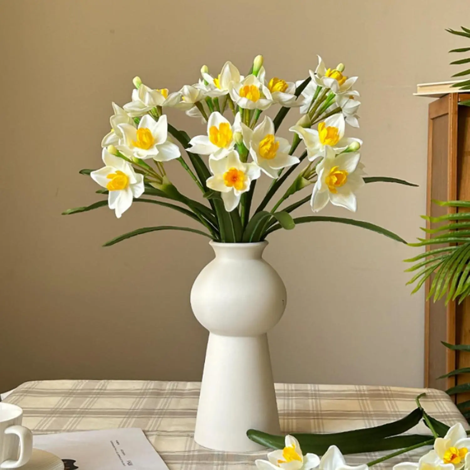 8 Artificial Narcissus Orchid Bouquet, Spring Living Room Photo Decoration, No Vase Needed, Elegant Floral Arrangement
