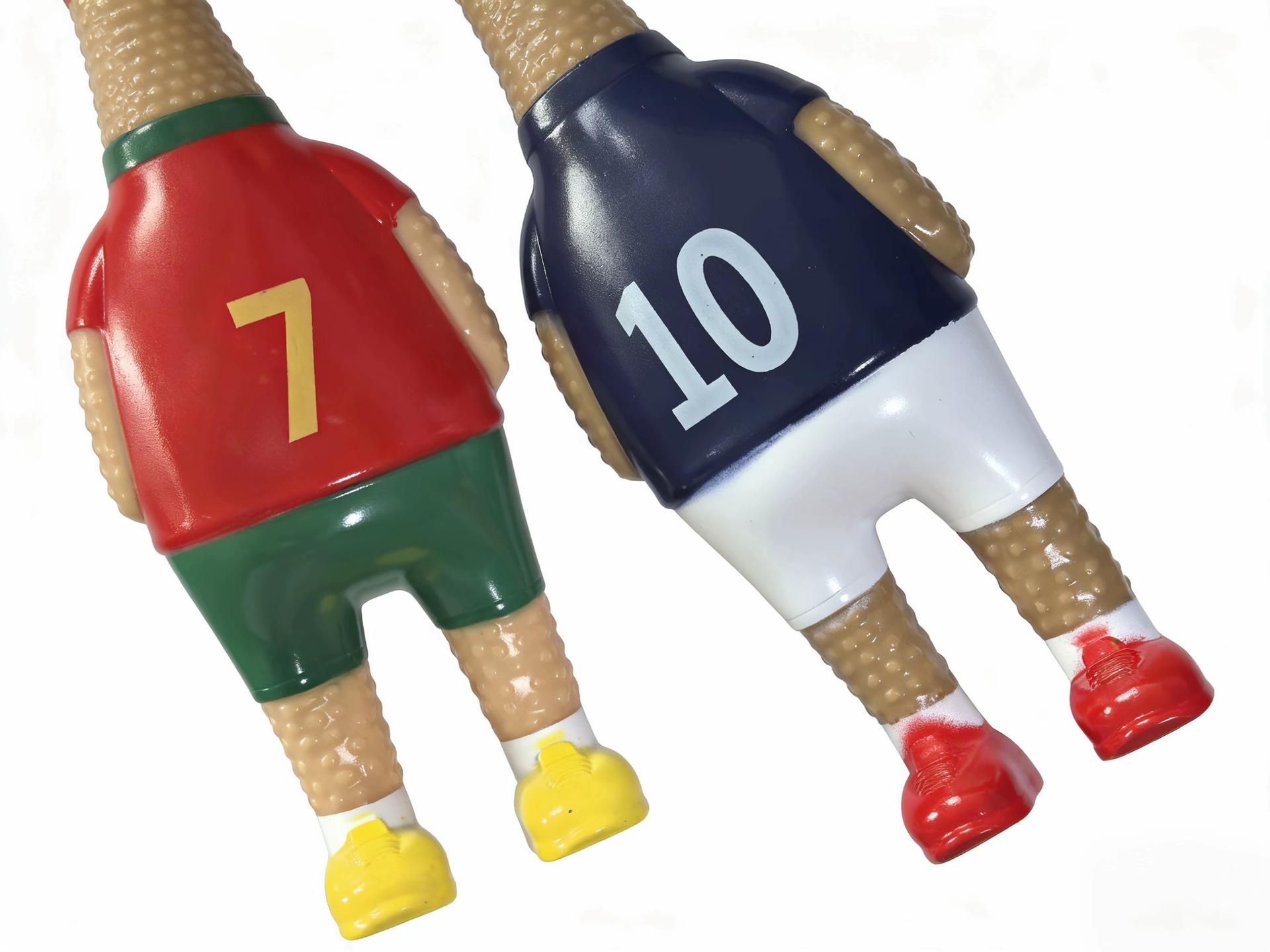 Football Screaming Chicken Stress Relief Toy, Sound-Making Toy for Stress Relief and Fun, Squeezable Toy for Adults and Children