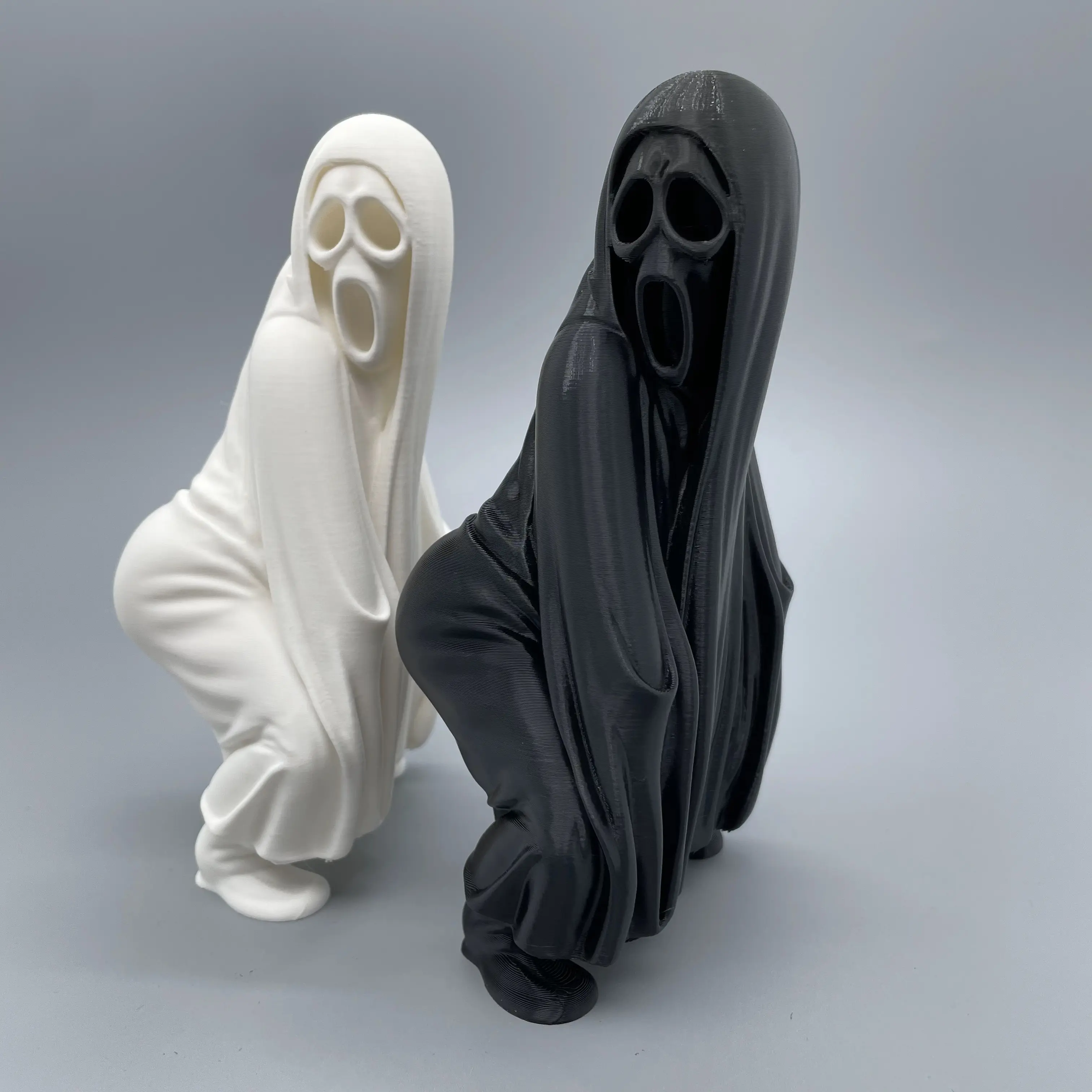 Funny Twerking Ghost Figurine, Novelty Halloween Desk & Shelf Decor, Playful Spooky Tabletop Ornament for Home, Office & Party