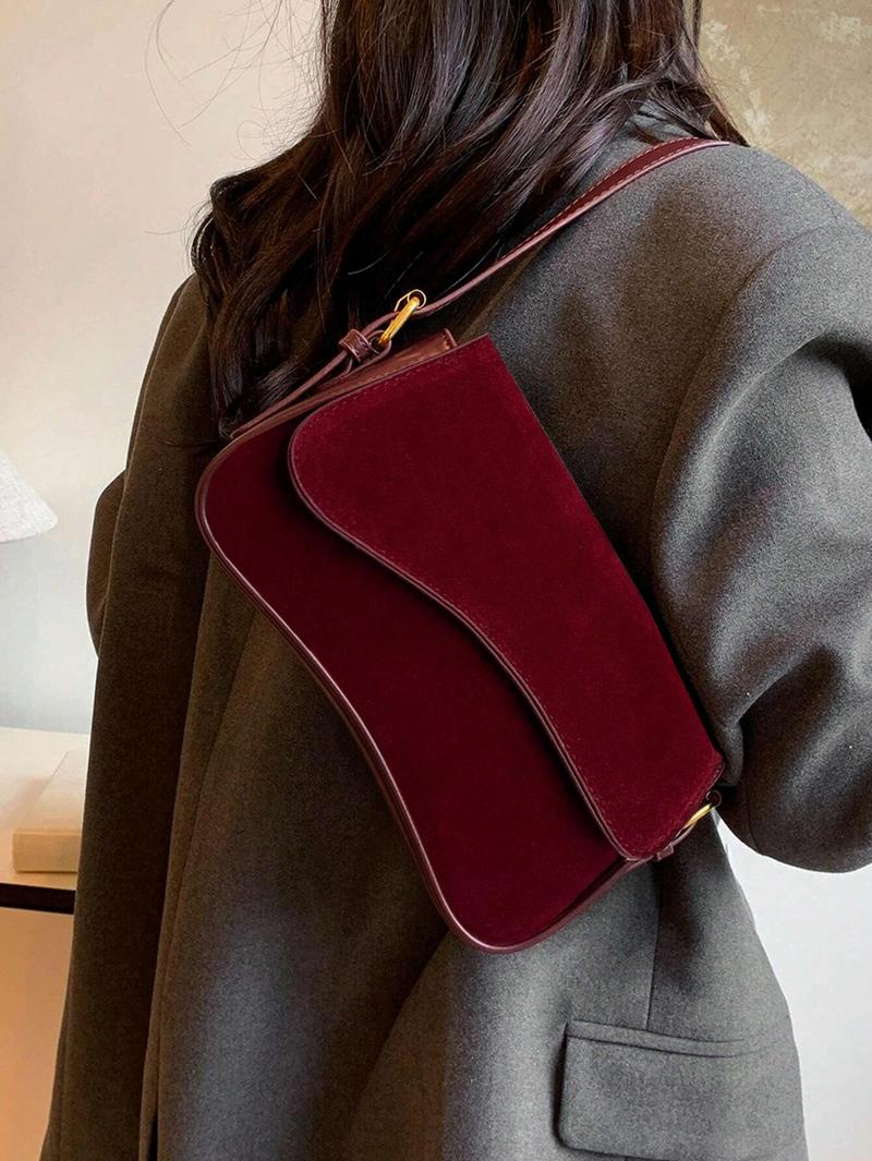 Vintage Minimalist Women's Square Bag in Wine, Crocodile Pattern PU Leather Classic Flap Shoulder Bag, Versatile for Commuting and Parties