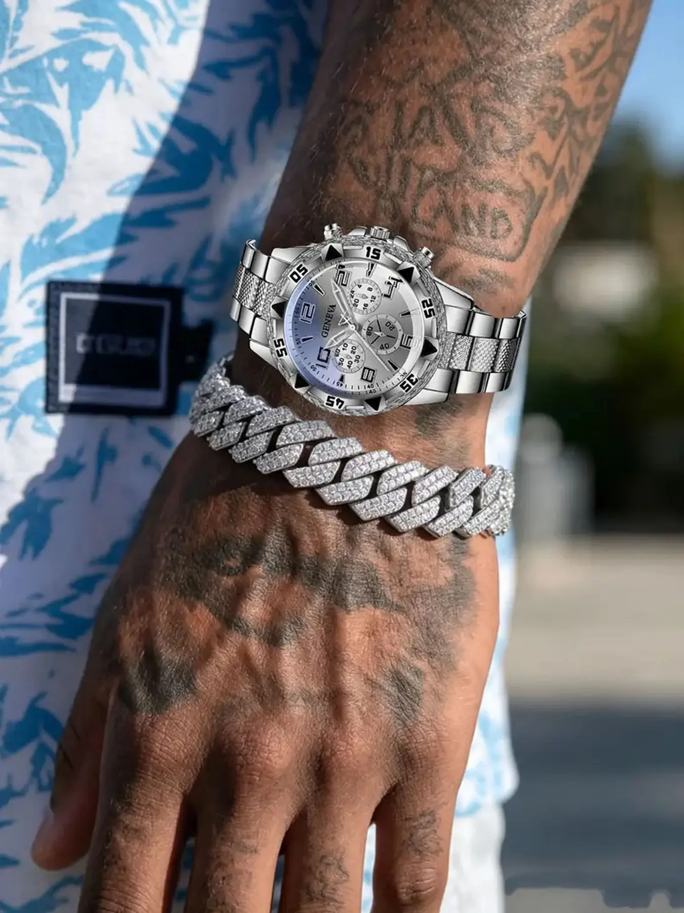 2-piece/set Men's Blue Light Hard Fiberglass Band Quartz Watch with Diamond-Embedded Bracelet Set