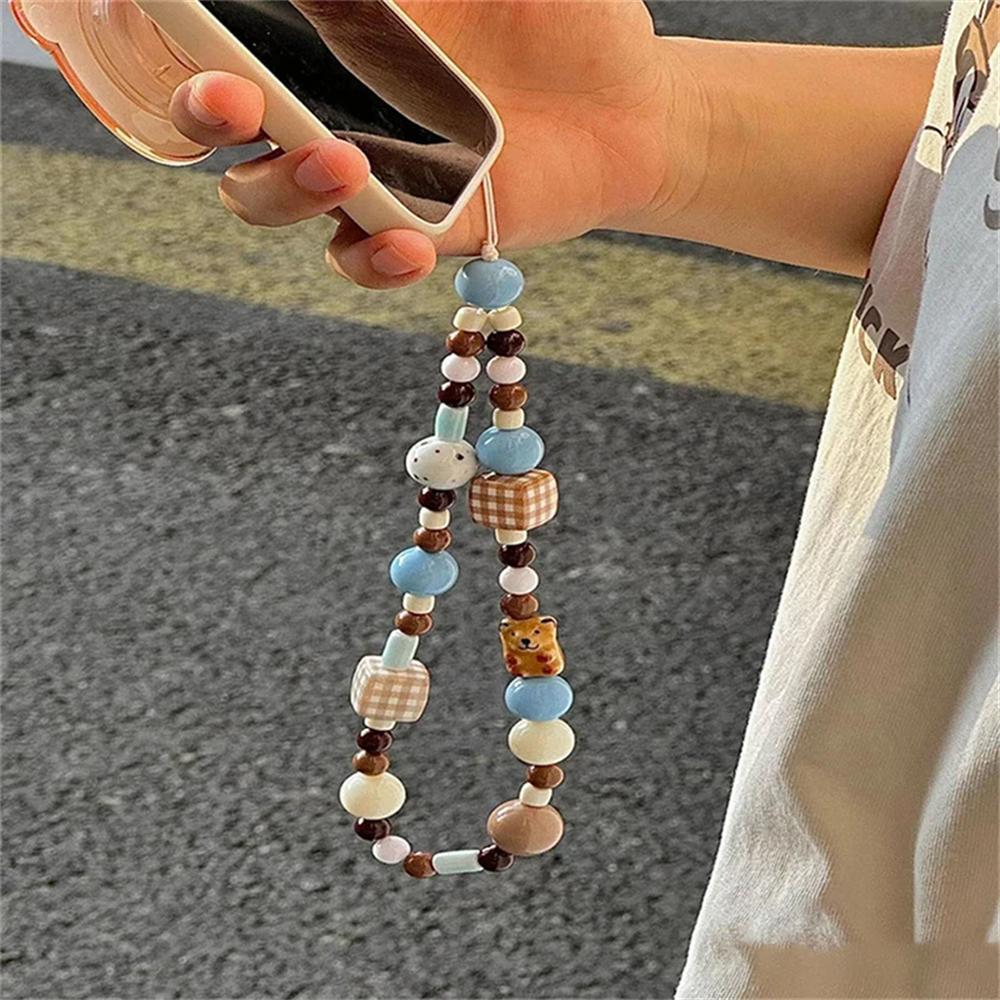 Y2K Handmade Vintage Cell Phone Lanyard Cute Phone Charm Wrist Strap Keychain Brown Bear Bead Pendant For Girl Decor Rope Gift
