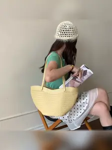 Large Capacity Boho Tote Bag for Women, Handmade PU Material, Plain Pattern, Ideal for Beach Vacations & Daily Commute