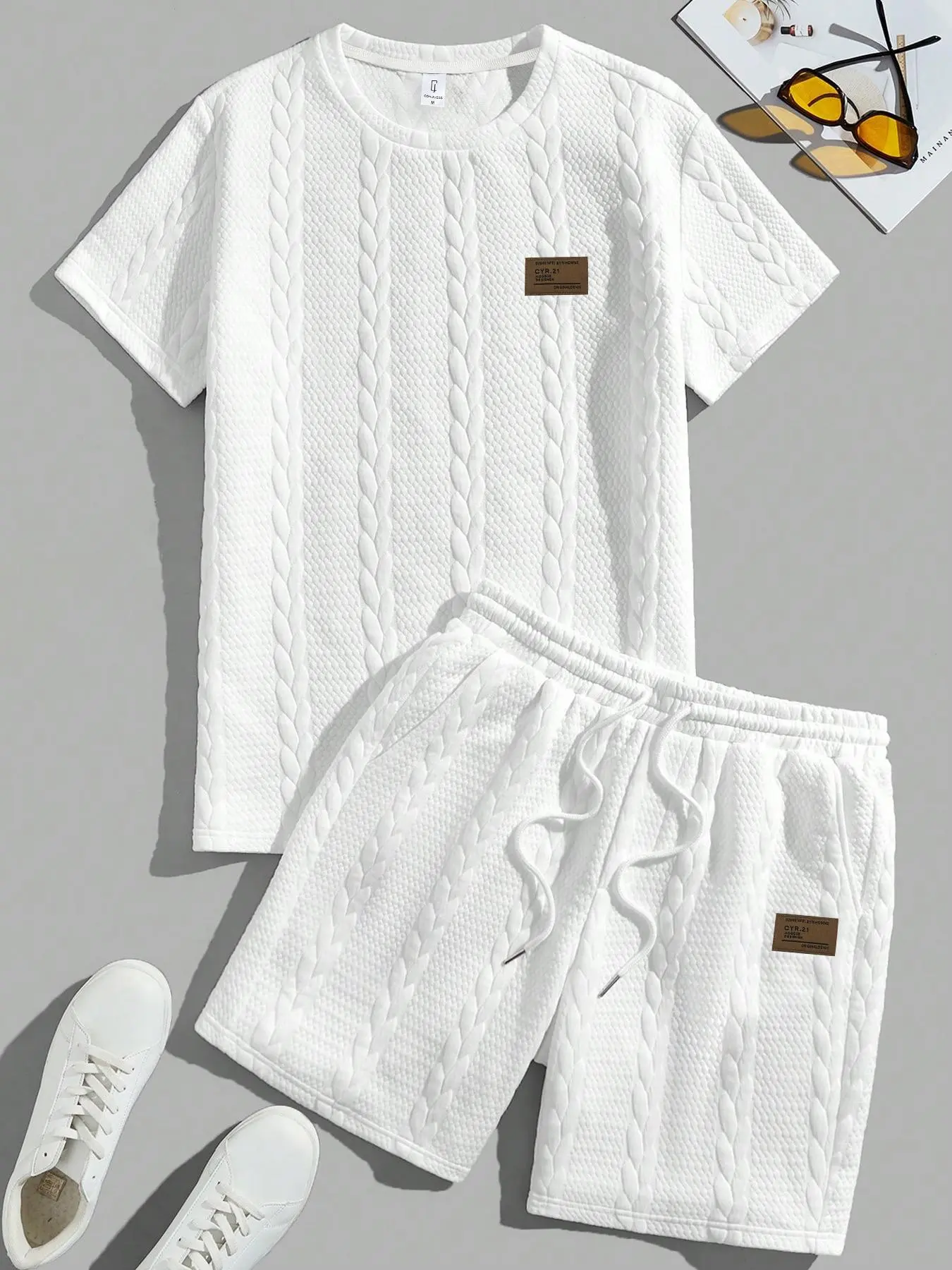Men's Patched Textured Short Sleeve Top & Shorts Loungewear Two-piece Set, Regular Fit Casual Comfy Round Neck Top & Shorts Pajamas Set, Men's Sleepwear for All Seasons