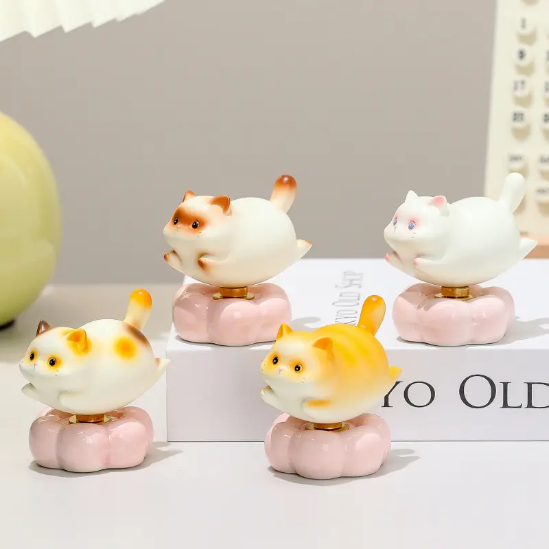 Rotating Lucky Cat Desktop Decoration - Whimsical Mini Plastic Cartoon Animal Figurine, Miniature Things, Collectible Figurines, Cute Collectibles, Exquisite Craftsmanship, Stress Relief, Home Office Decor, Ideal Daily & Festival Gift