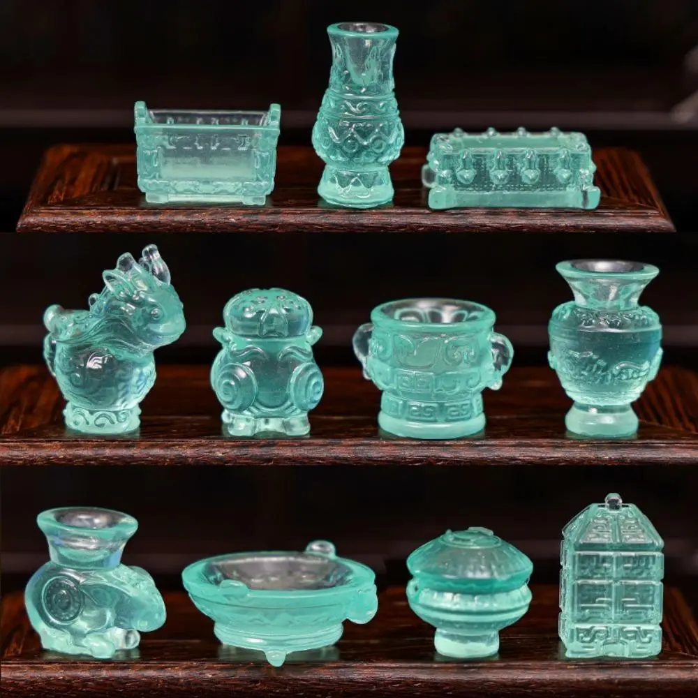 Luminous Antique Bronze Mini Resin Figurines, Vintage Wabi-Sabi Zen Micro Landscape Ornaments, Niche High-End Handcrafted Bonsai & Terrarium Decor