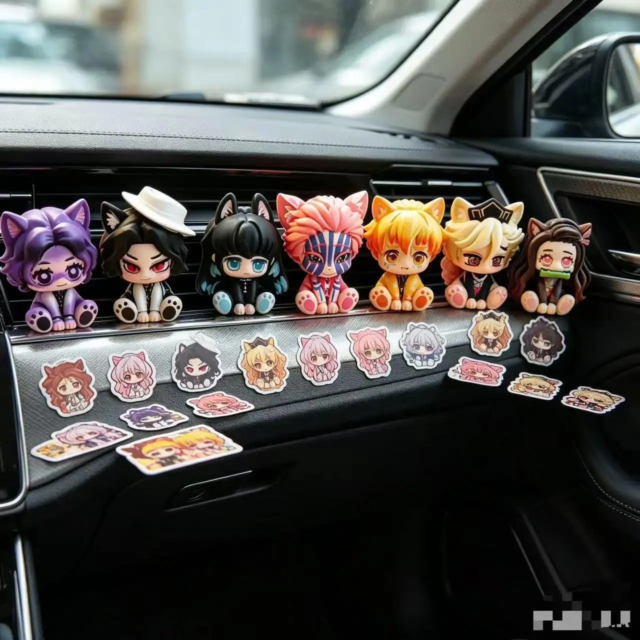 Demon Slayer Cute Chibi Figurine Car Ornament, Mini Size, Non-Obstructive, Creative Trendy Car Decoration