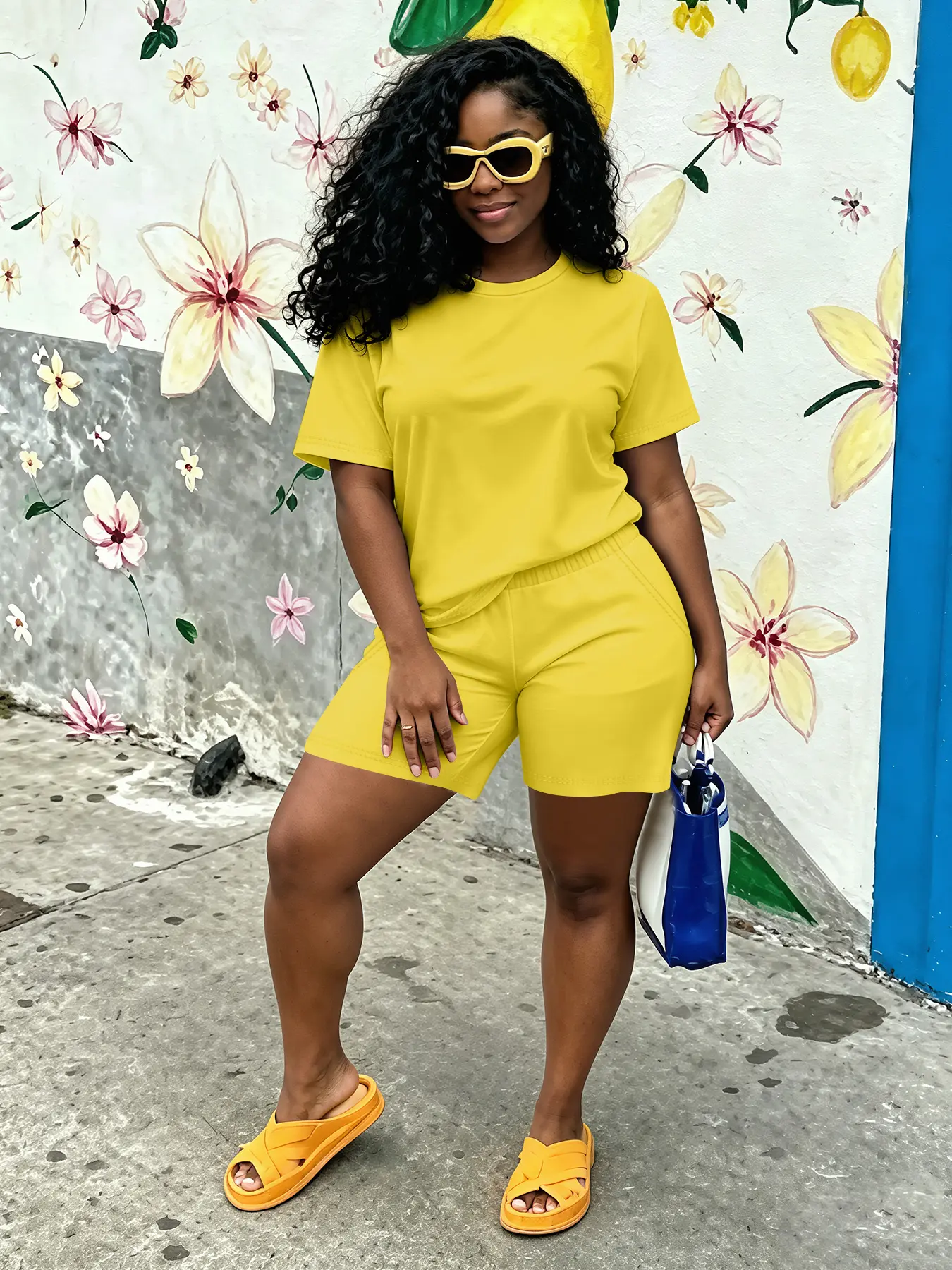 Women's 2-Piece Solid Color Short-Sleeve T-Shirt and Shorts Set, Casual Crew-Neck Outfit, Suitable for Daily Wear
