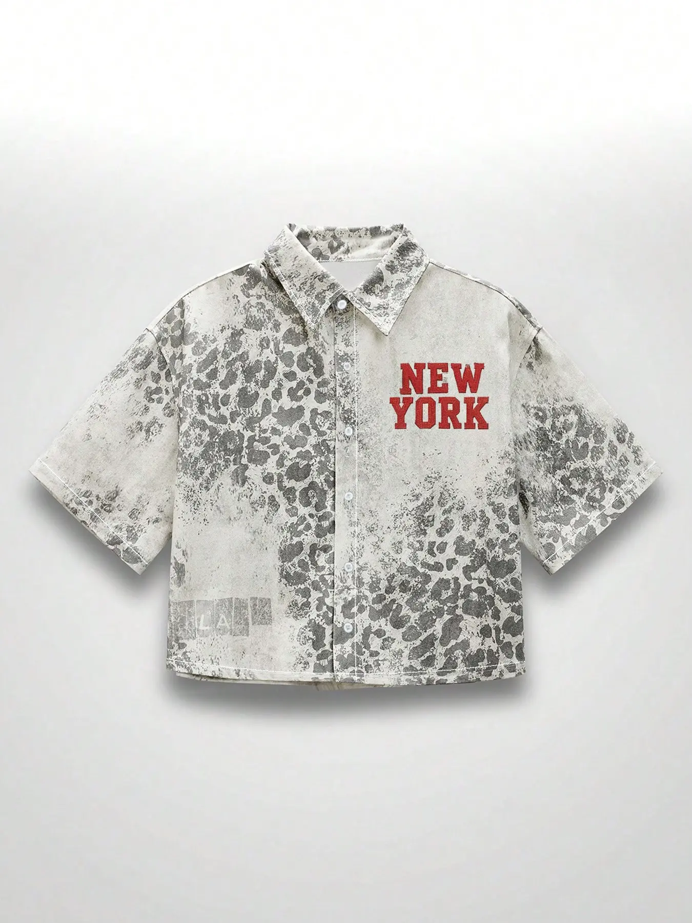 Men’s Vintage Distressed Leopard Print Cropped Short Sleeve Collared Button Up Shirt, Chest Red Embroidered Graphic NEW YORK Varsity Letter Logo, Loose Boxy Y2K Blouse, Suitable For Retro Street Matching Daily Inner Layering, Casual Streetwear Clothes