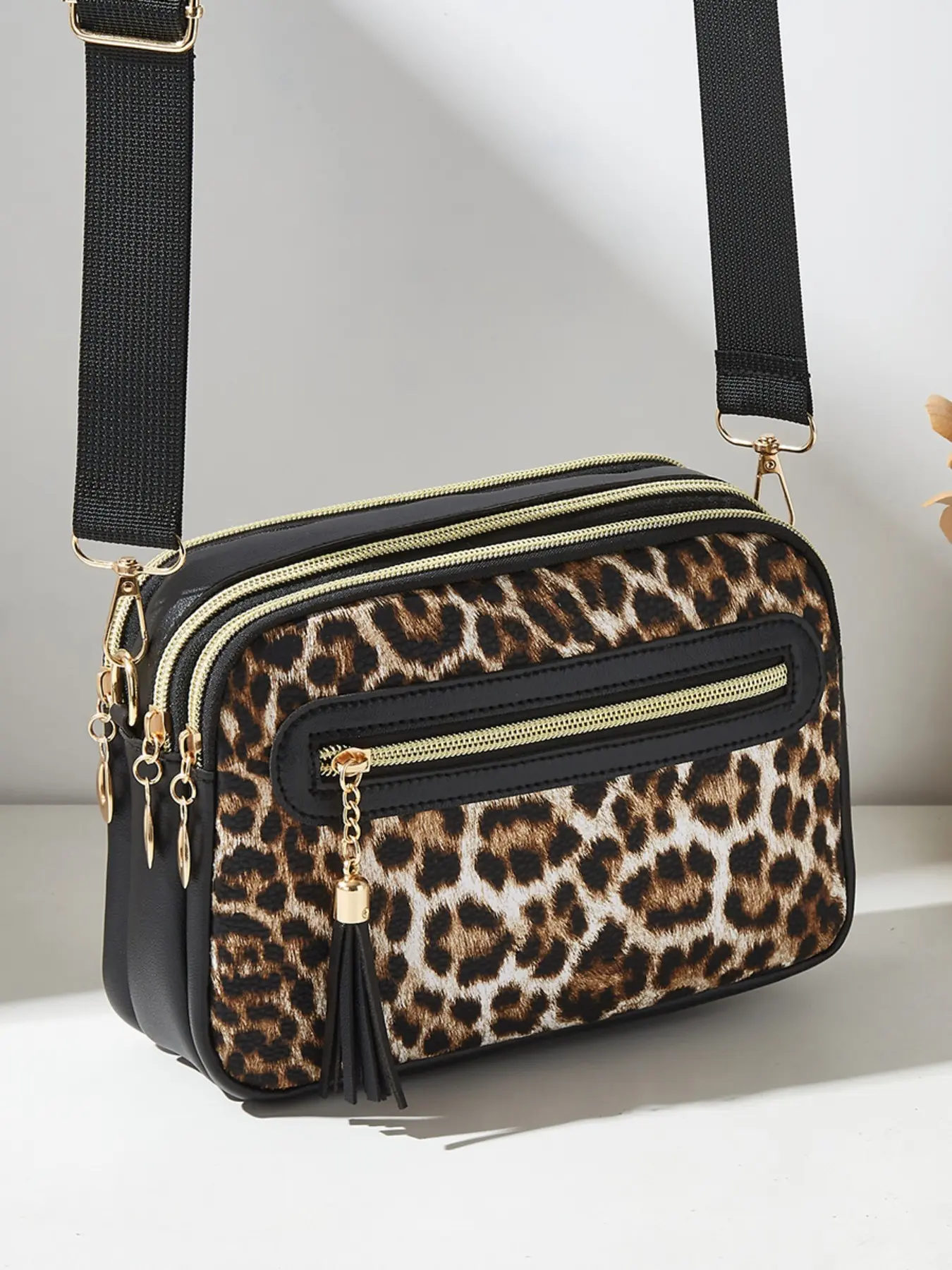 Women's Leopard Print Multi Zipper Camera Crossbody Bag Tassel Detail Purse with Adjustable Wide Strap Casual Daily Shoulder Handbag Fashionable Patterned Bag