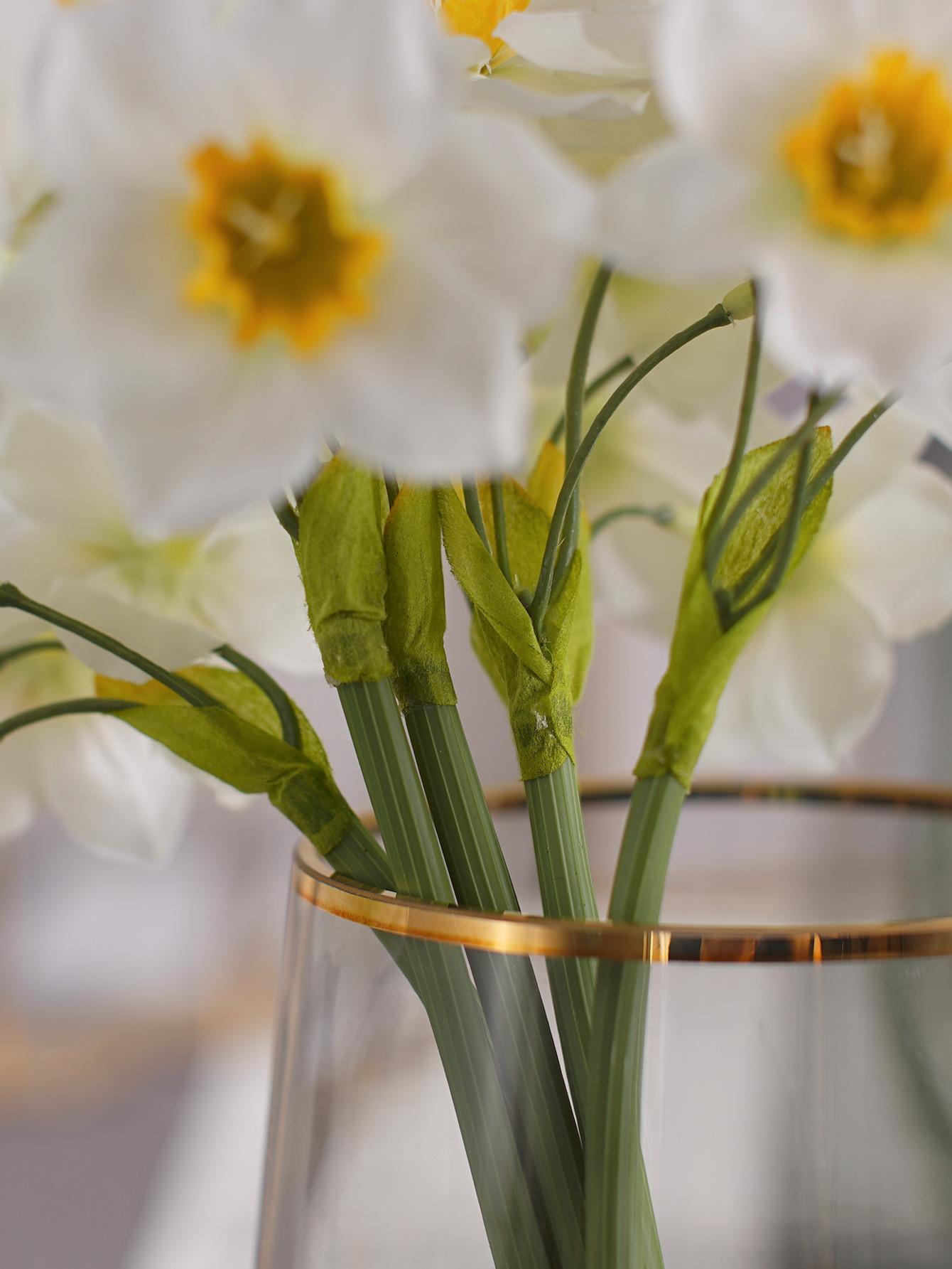 Daffodil Bouquet Silk Flower Plastic Living Room Table Decoration Artificial Fake Flower Potted Plant Home Decoration