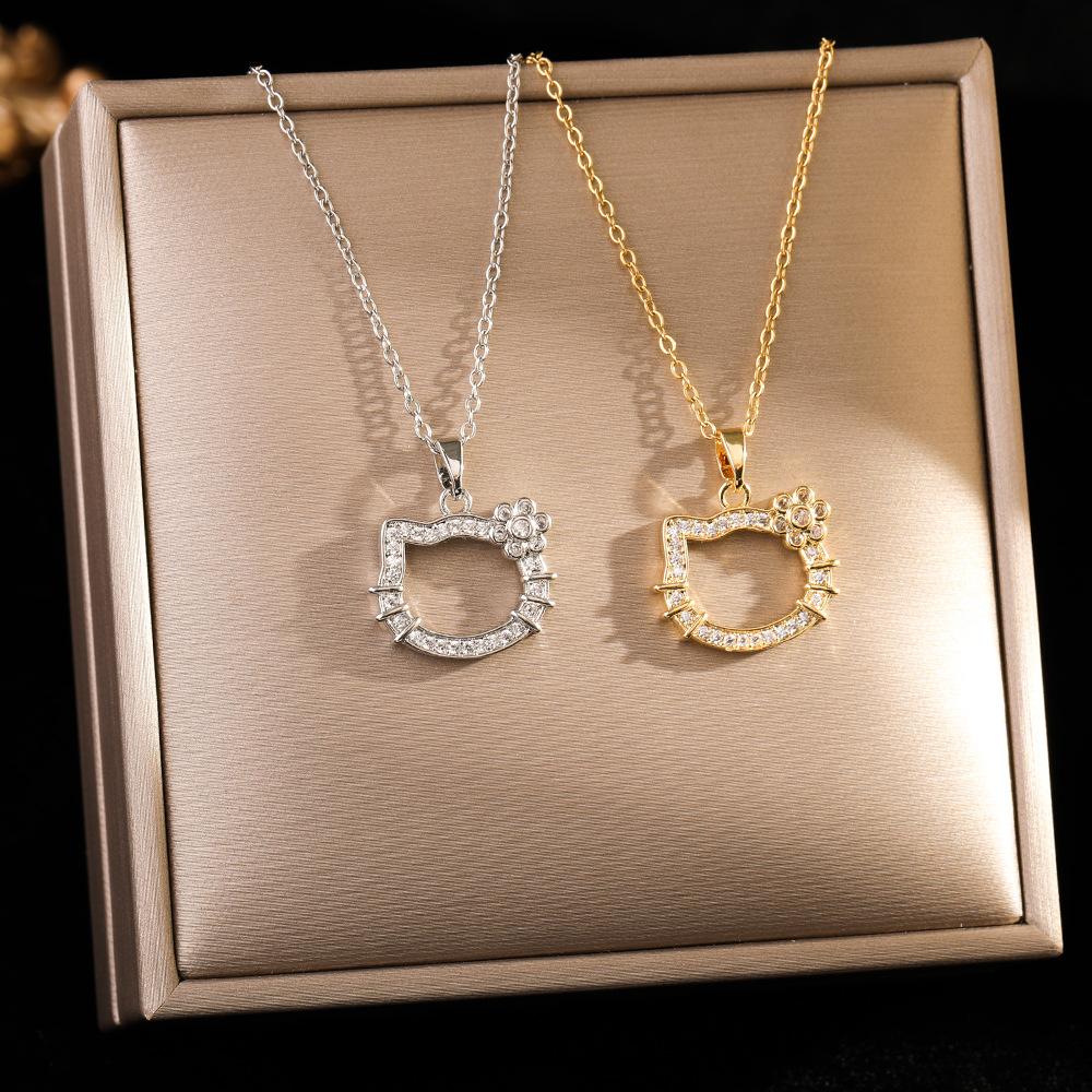 Trendy Hot Selling Titanium Steel Necklace for Women, Zircon Inlaid Copper Plated Pendant, Color Retaining Clavicle Chain Jewelry