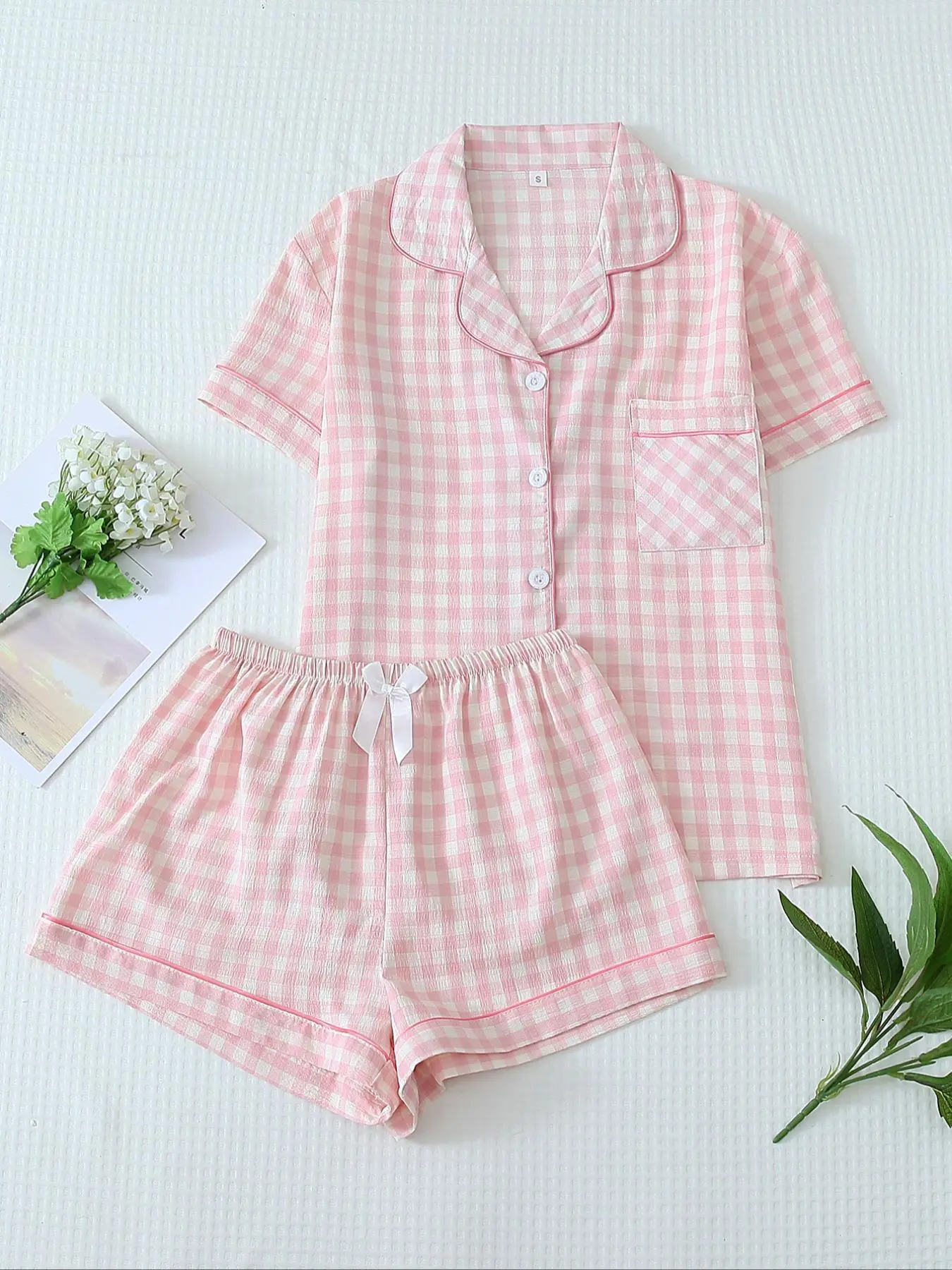 Two-Piece Set Women's Plaid Print Aesthetic Pajama Set, Short Sleeve Lapel Neck Button Front Shirt & Bow Decor Shorts PJ Set, Women's Fitted Sleepwear & Loungewear, Homewear for All Seasons, Style