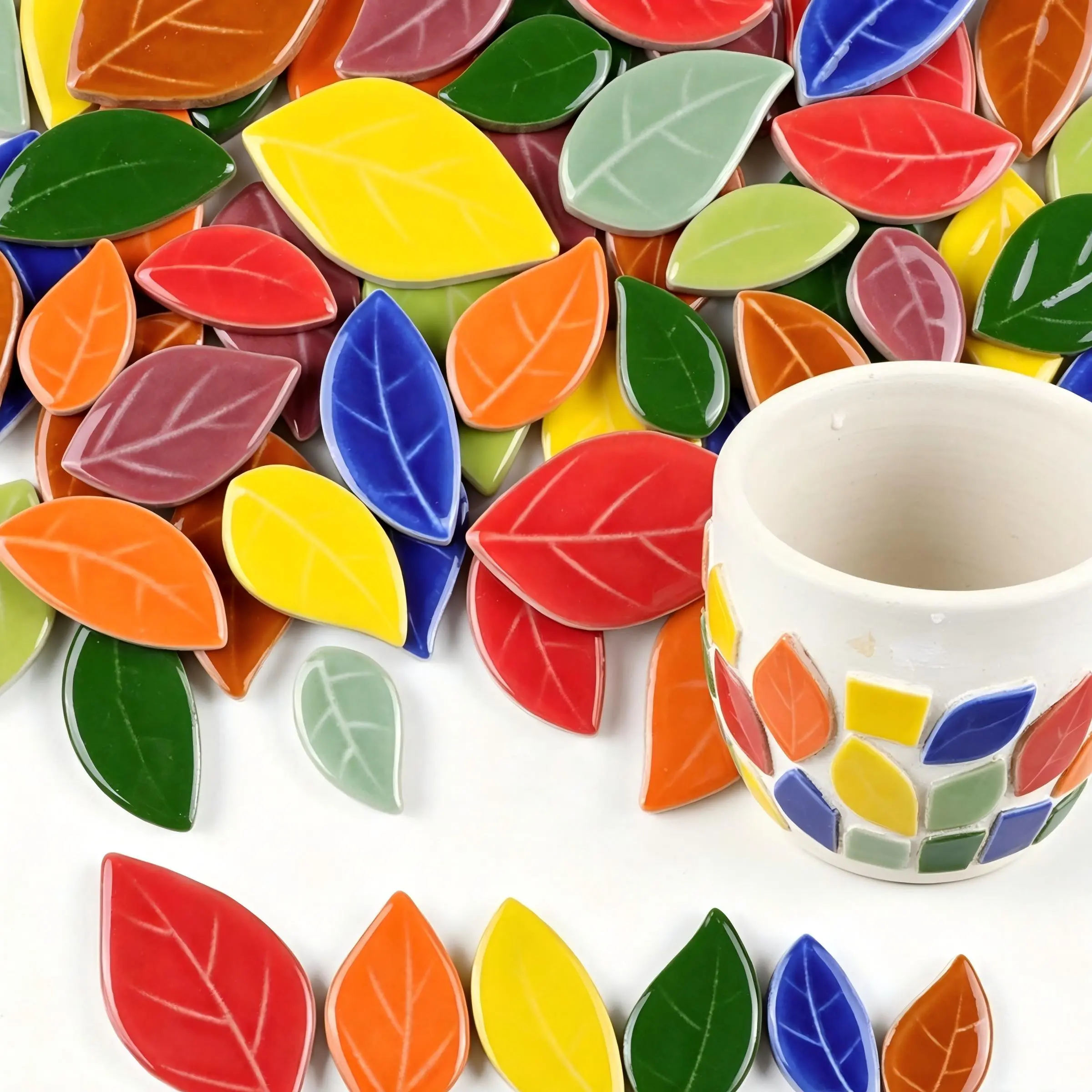 500g About 120Pcs Veined Leaf Glazed Ceramic Mosaic Tiles, Available in Green Red Orange Blue Mixed Multicolor, Bulk DIY Craft Chips for Vases Cups Plates Flower Pots Storage Boxes Handmade Home Decor Art Hobby Projects