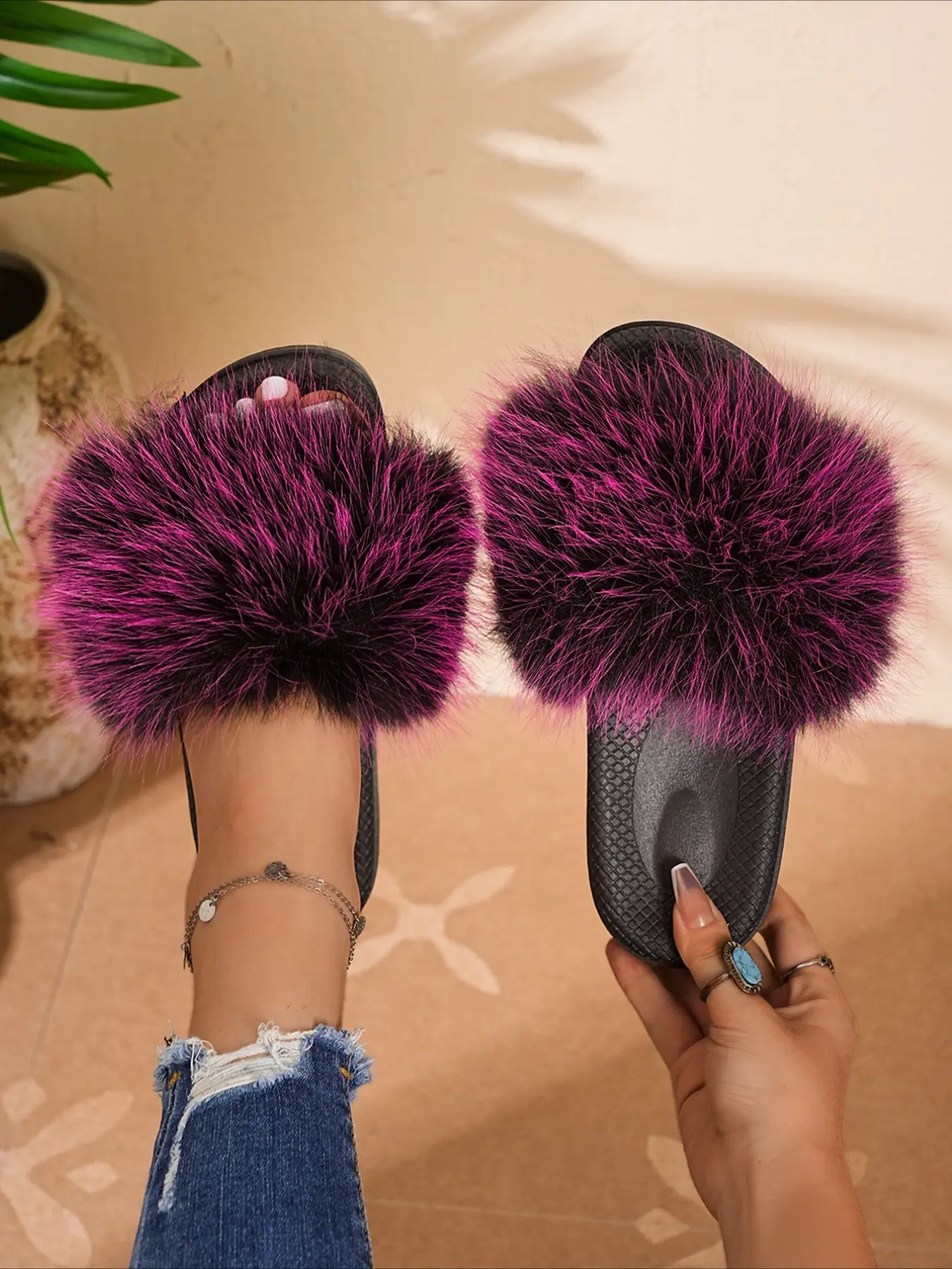 1 Pair Long Fluffy Fur Flat Slide Fuzzy House Slippers for Women, Anti-Slip Grid Rubber Sole Outdoor Mules, Trendy Cool Streetwear Footwear for Indoor & Daily Street Looks