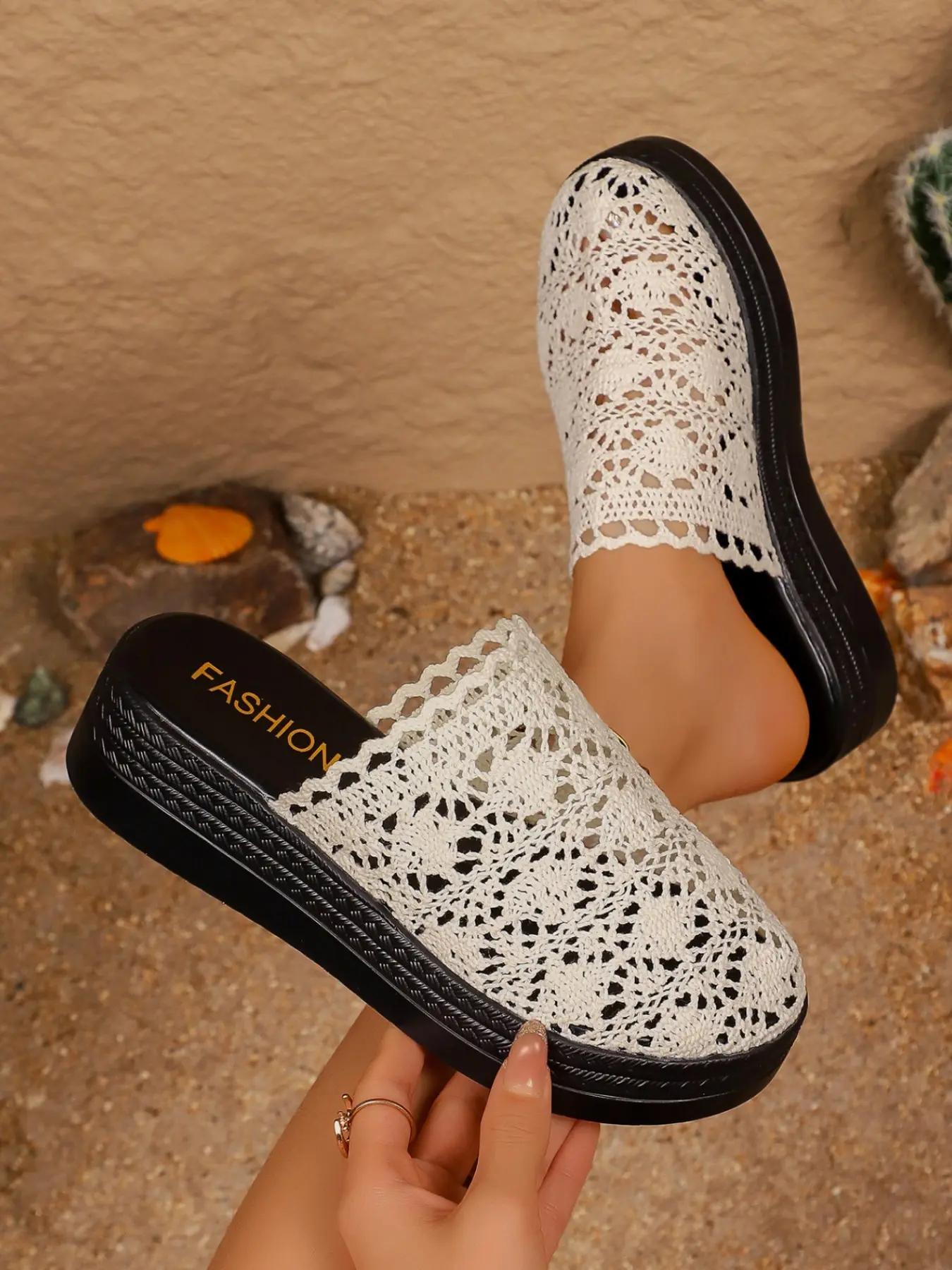 Breathable Hollow Out Mules, Student Summer Travel Slippers, Versatile Round Toe Outdoor Half Sandals, Comfortable and Stylish