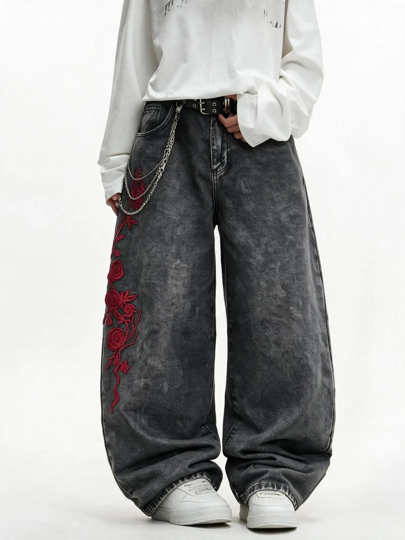 1 Piece Men’s Retro‑Vibe Stacked Wide‑Leg Jeans, Full‑Panel Side Rose Floral Embroidery, Heavy‑Weight Black Washed Relaxed Denim Pants, Multiple Colors Available (Belt & Accessories Not Included), Baggy Jeans Streetwear