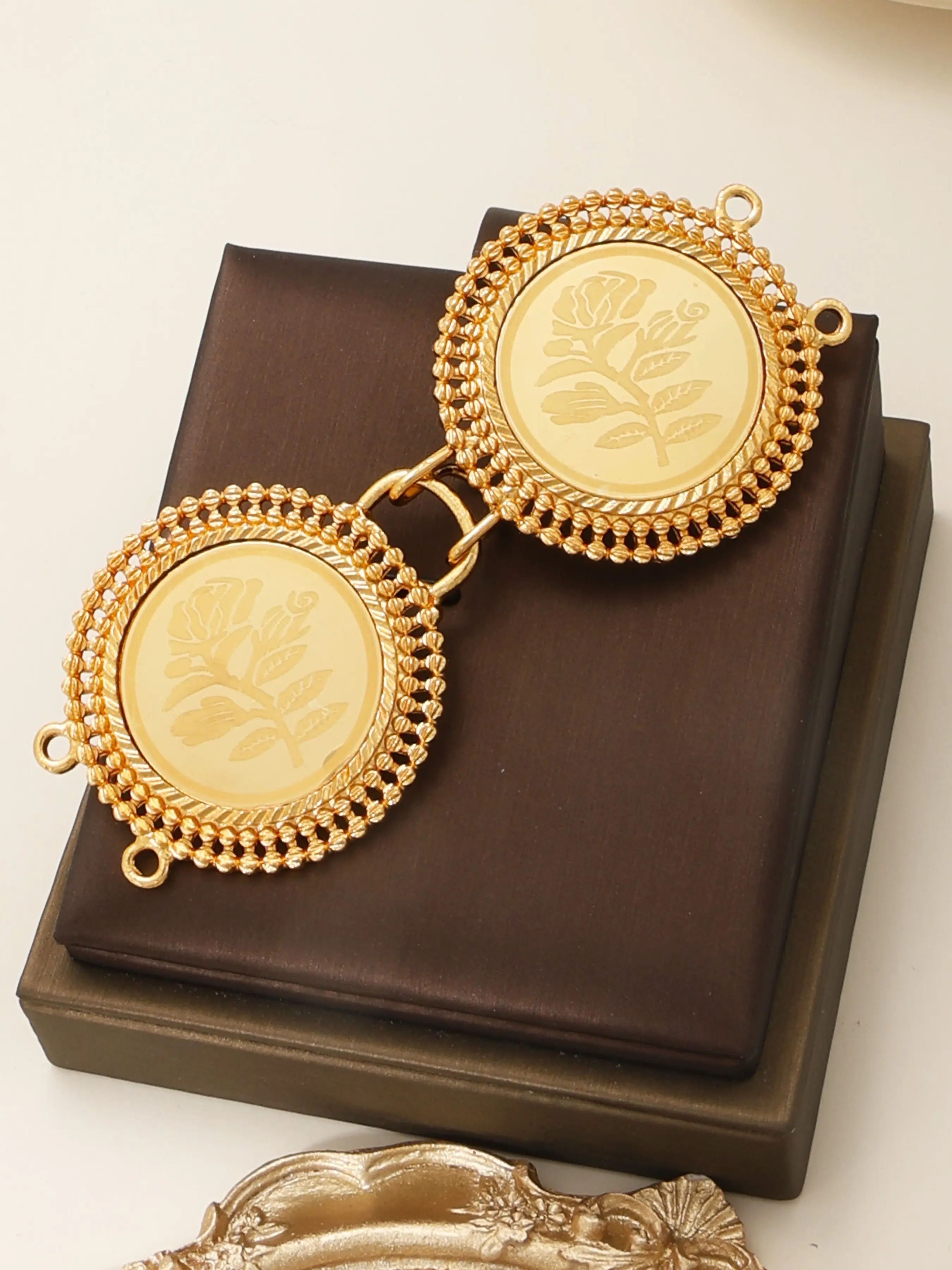 Middle Eastern Vintage Relief Rose Gold Coin Fashion Brooch, Women's Collar Clip, DIY Craft Button, Bohemian Ethnic Jewelry
