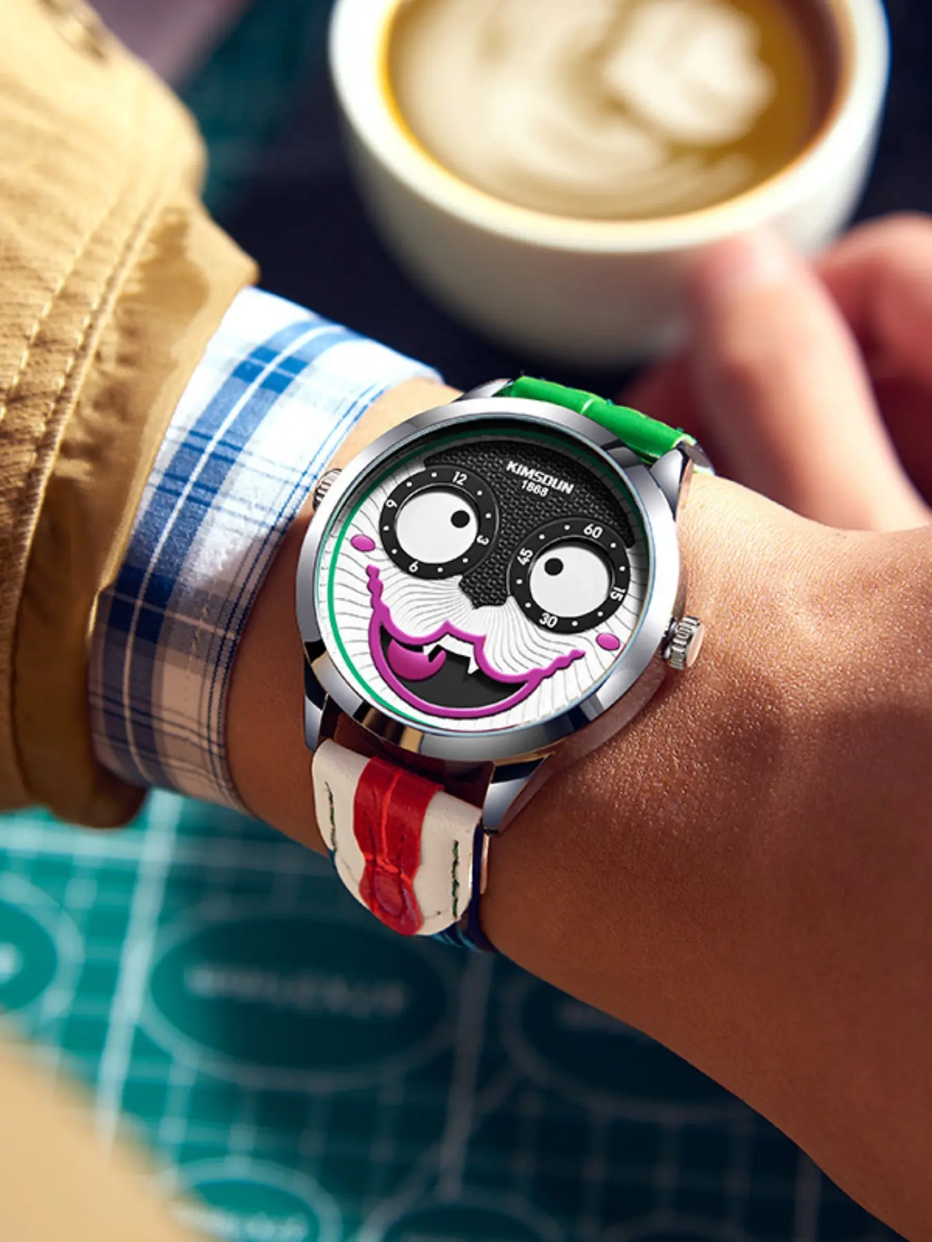 Funny Clown Dial Quartz Watch, Round Face Watch, Stylish PU Leather Strap, Perfect for Parties, Graduation Gifts, Birthday Presents, Analog-Digital Display
