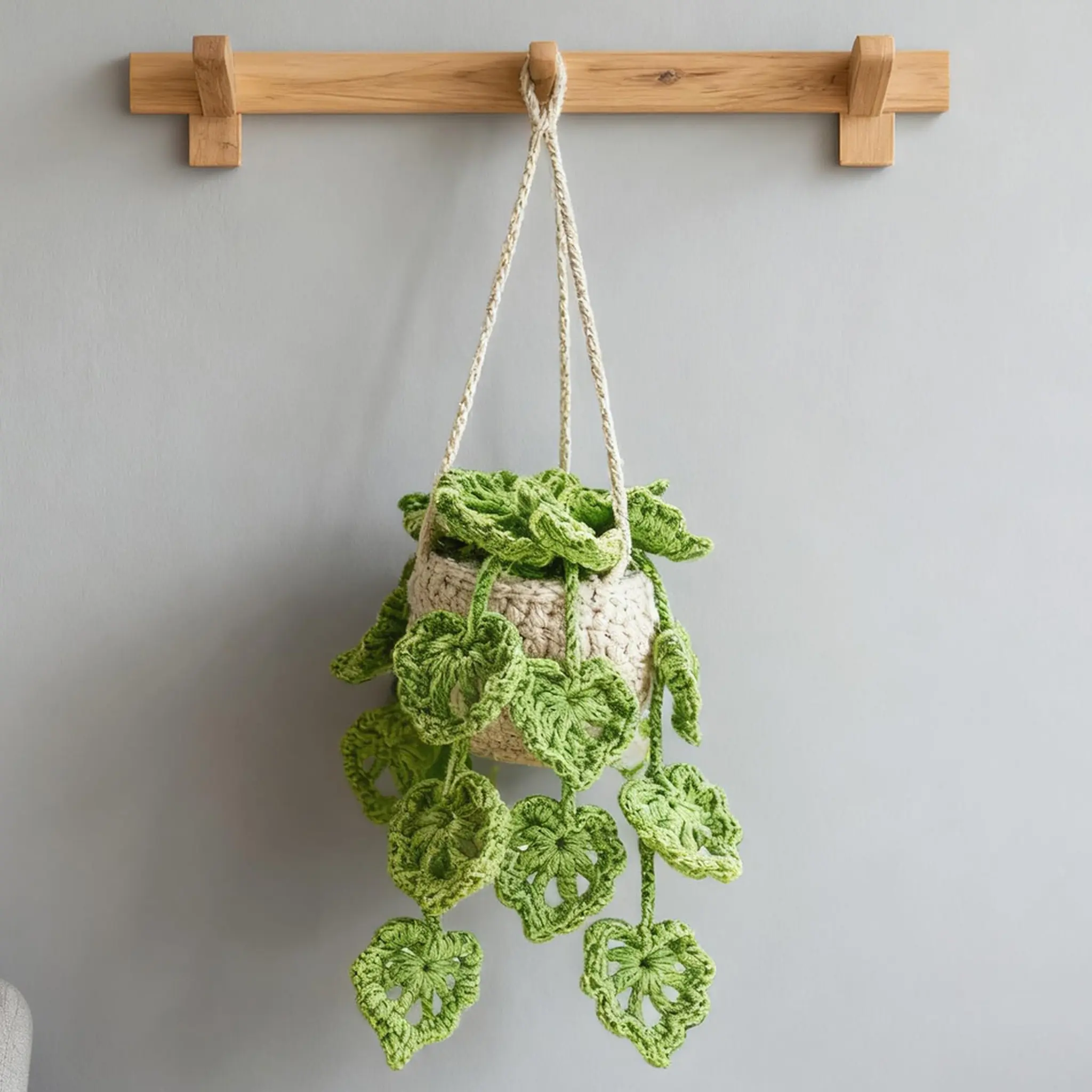 1pc Cute Potted Hollow Heart Leaves Plants Hanging Pendant for Home Ornament, Beautiful Crochet Plant Charms for Holiday Lucky Hanging Ornament Desktop Wall Decor Auto Interior Decoration Home Decor Aesthetic