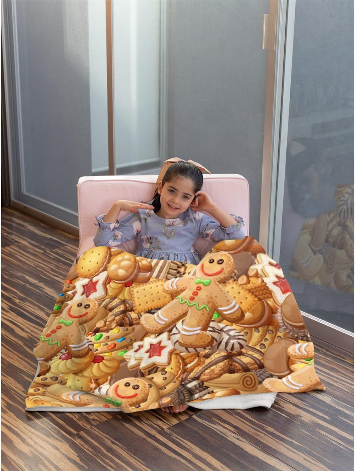Dessert Gingerbread Man Blanket Flannel Throw Lightweight Super Soft Cozy Luxury Family Bed Blanket Birthday Gift Microfiber