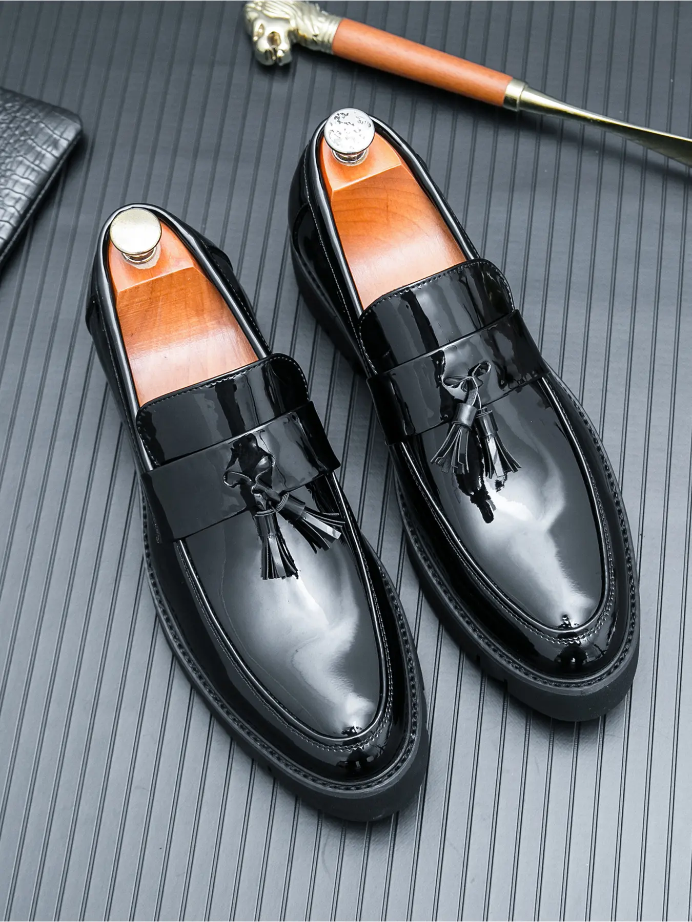Men's Vintage British Tassel Slip-On Formal Shoes, Patent Leather Wear Resistant Thick Sole Office Commute Loafers